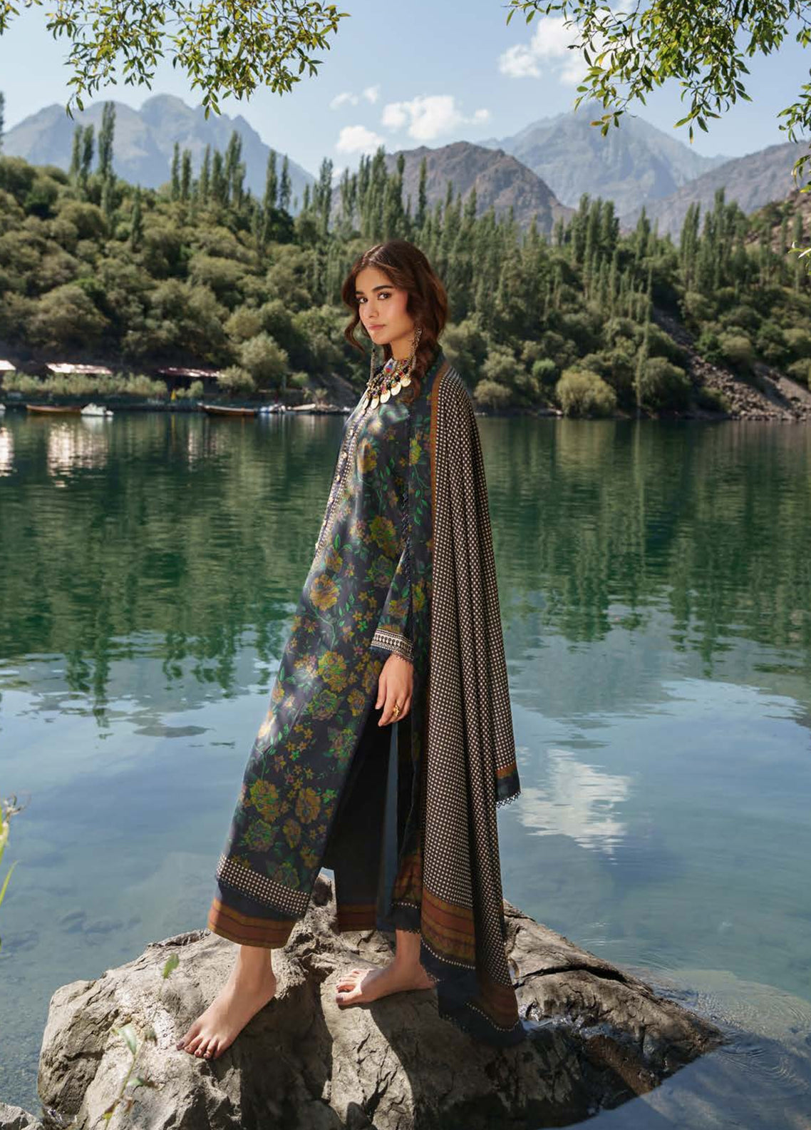 C-Prints By Charizma Printed Linen 3 Piece Unstitched Suit CH26CPL D-CPW6-02 C-Prints By Charizma Printed Linen 3 Piece Unstitched Suit CH26CPL D-CPW6-02