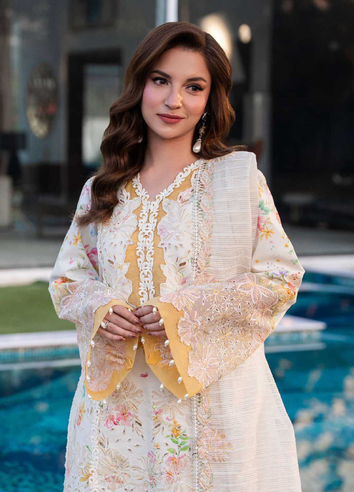 Carnation By Rang Rasiya Embroidered Lawn 3 Piece Unstitched Suit RR26CEE D-01 LILY Carnation By Rang Rasiya Embroidered Lawn 3 Piece Unstitched Suit RR26CEE D-01 LILY