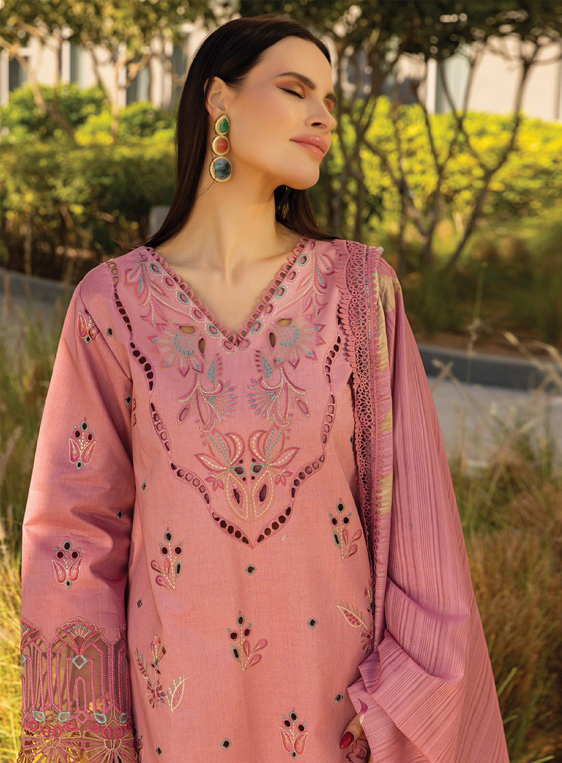 Carnation by Rang Rasiya Embroidered Lawn Suits Unstitched 3 Piece - RR25CL 09 ORCHID Carnation by Rang Rasiya Embroidered Lawn Suits Unstitched 3 Piece - RR25CL 09 ORCHID