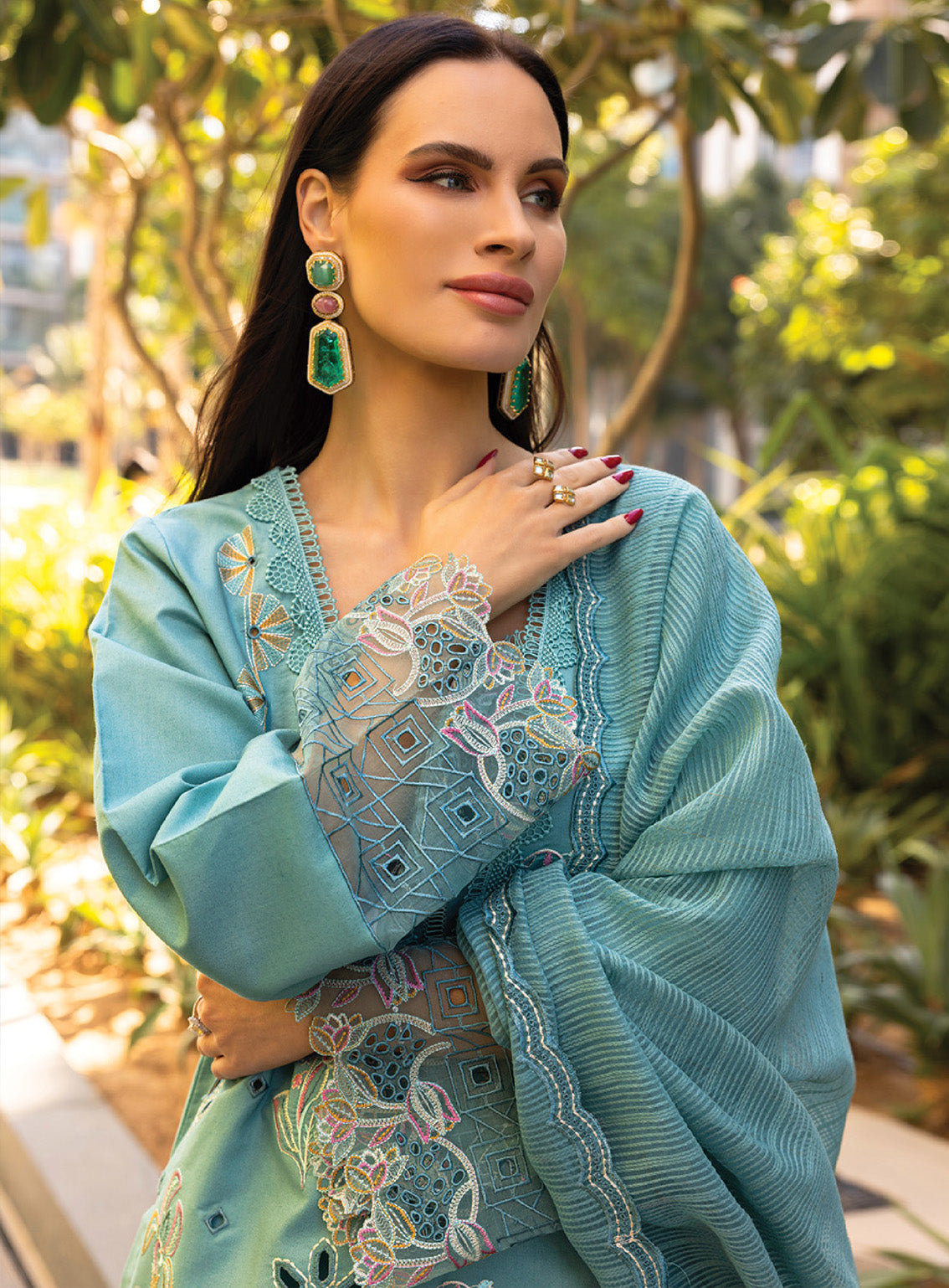 Carnation by Rang Rasiya Embroidered Lawn Suits Unstitched 3 Piece - RR25CL 14 ARIANA Carnation by Rang Rasiya Embroidered Lawn Suits Unstitched 3 Piece - RR25CL 14 ARIANA