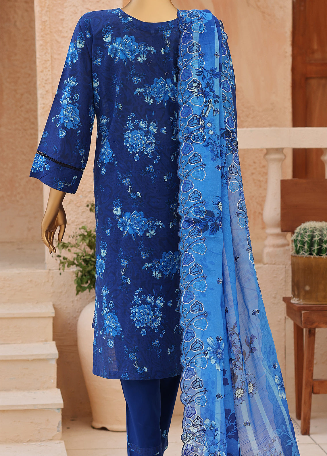 Casca By Schick Embroidered Lawn 3 Piece Unstitched Suit SDH26C D-01 Casca By Schick Embroidered Lawn 3 Piece Unstitched Suit SDH26C D-01