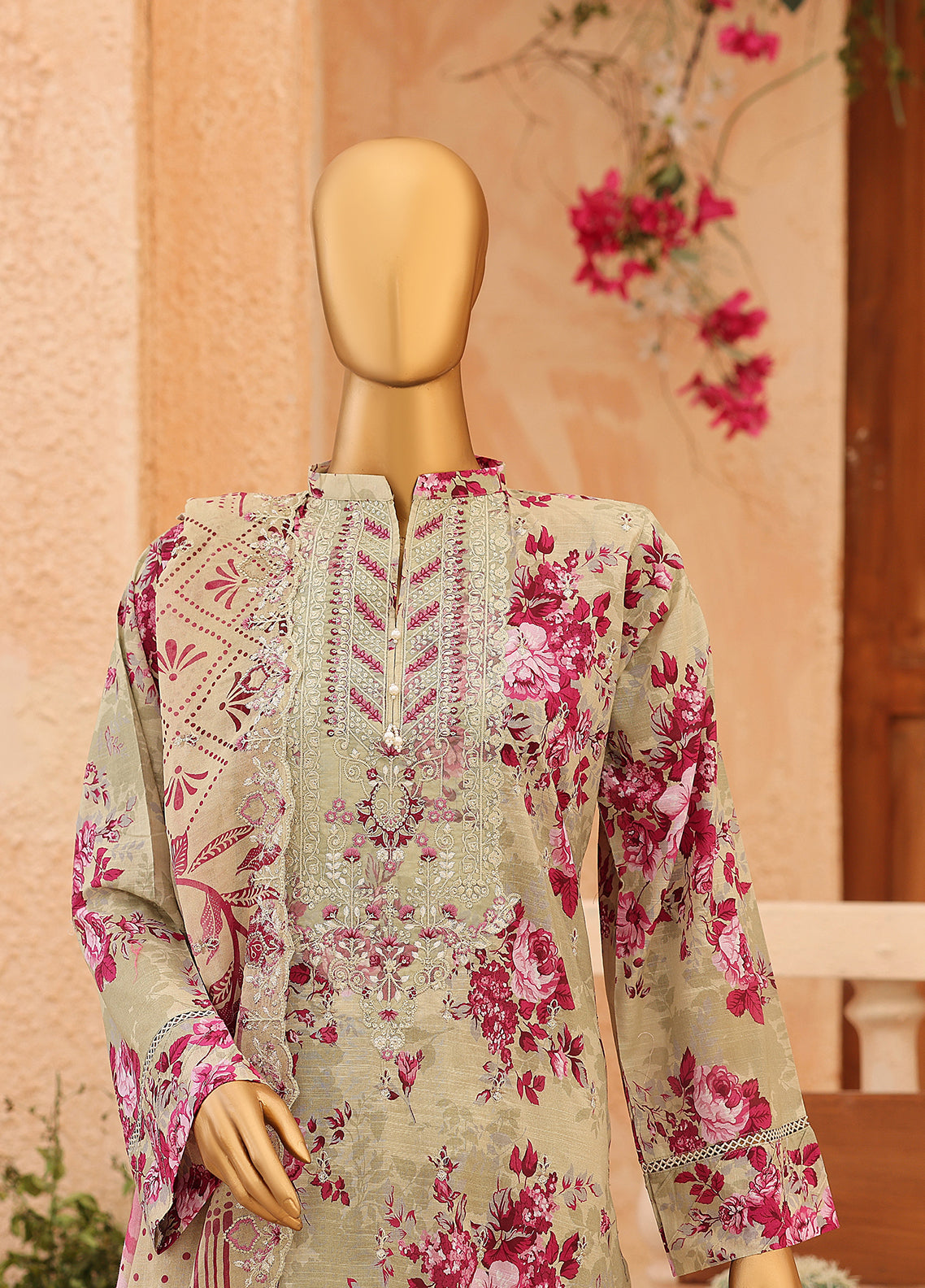 Casca By Schick Embroidered Lawn 3 Piece Unstitched Suit SDH26C D-07 Casca By Schick Embroidered Lawn 3 Piece Unstitched Suit SDH26C D-07