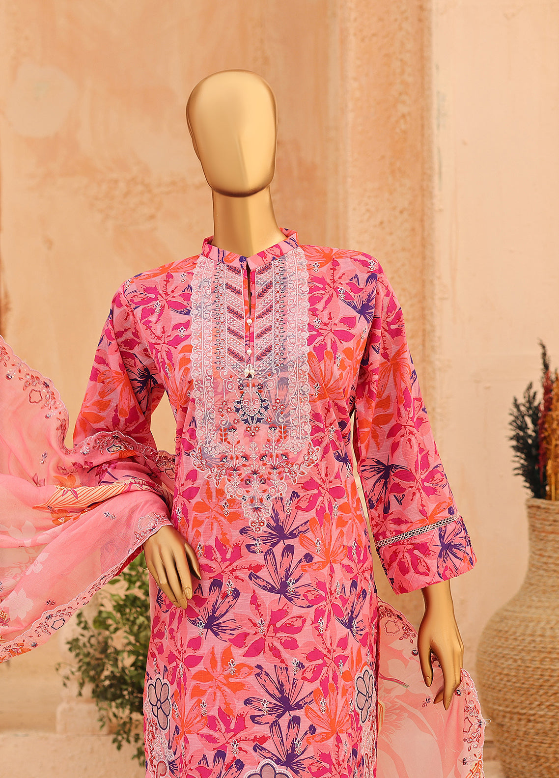 Casca By Schick Embroidered Lawn 3 Piece Unstitched Suit SDH26C D-08 Casca By Schick Embroidered Lawn 3 Piece Unstitched Suit SDH26C D-08