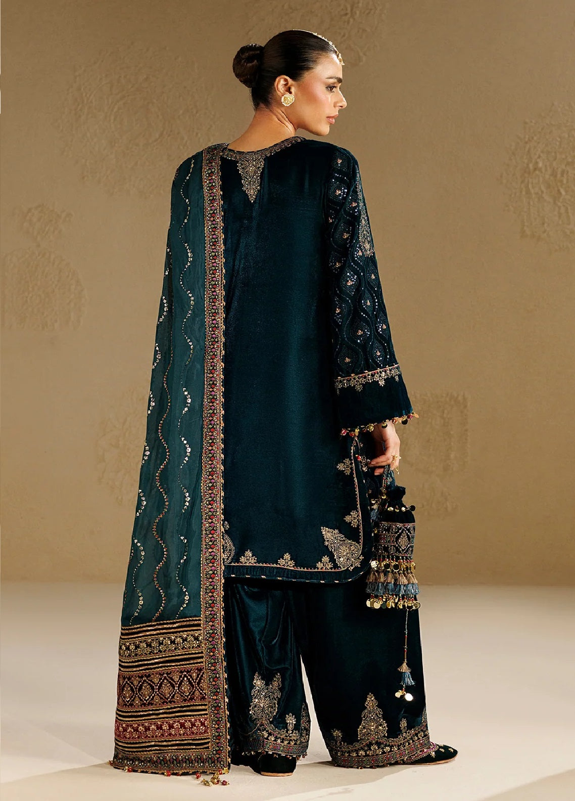 Chandni By Jazmin Luxury Embroidered Velvet 3 Piece Unstitched Suit JZ26CLV D-02 SHAB-E-NEEL Chandni By Jazmin Luxury Embroidered Velvet 3 Piece Unstitched Suit JZ26CLV D-02 SHAB-E-NEEL