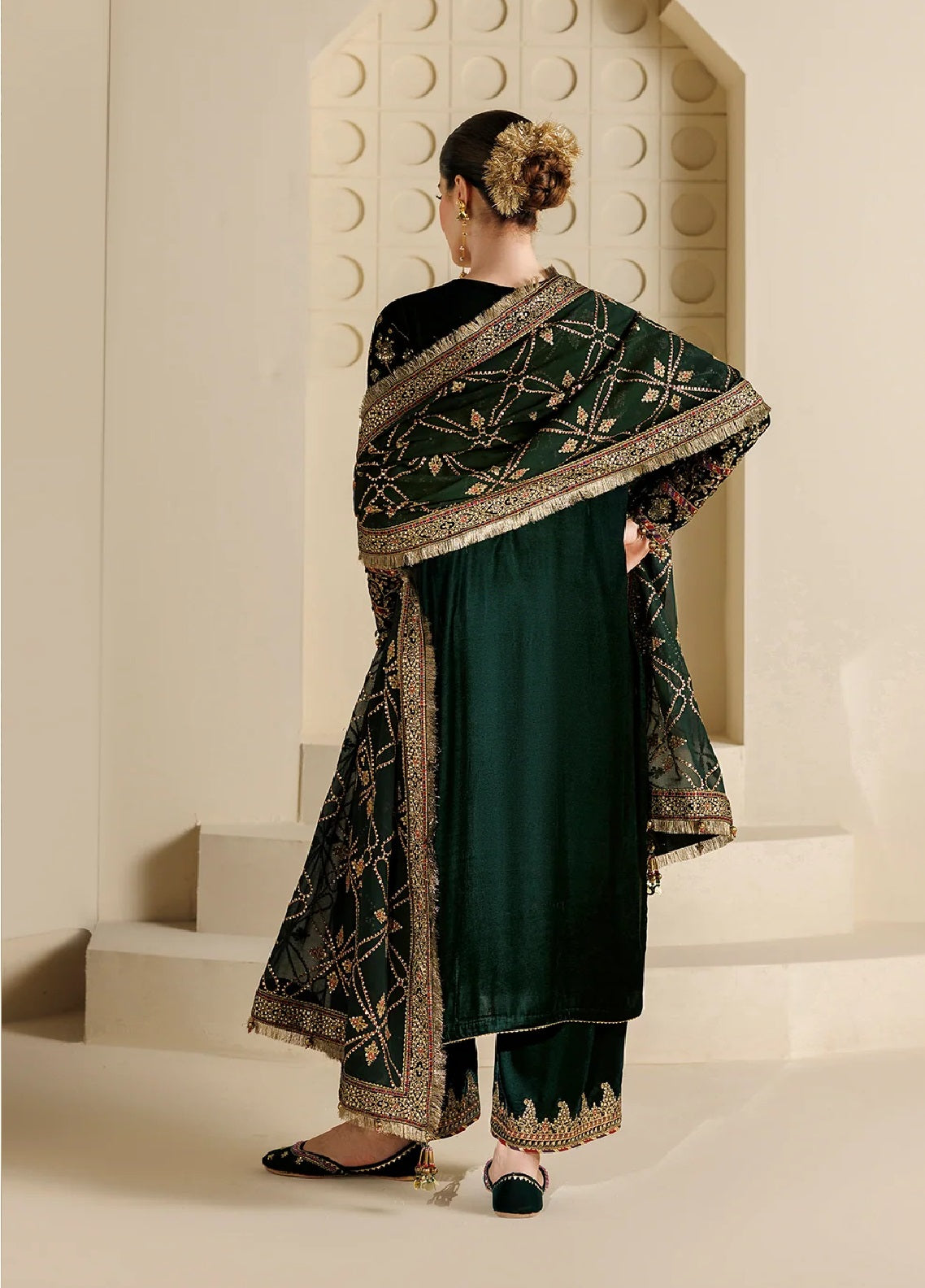Chandni By Jazmin Luxury Embroidered Velvet 3 Piece Unstitched Suit JZ26CLV D-07 SHAB NOOR Chandni By Jazmin Luxury Embroidered Velvet 3 Piece Unstitched Suit JZ26CLV D-07 SHAB NOOR