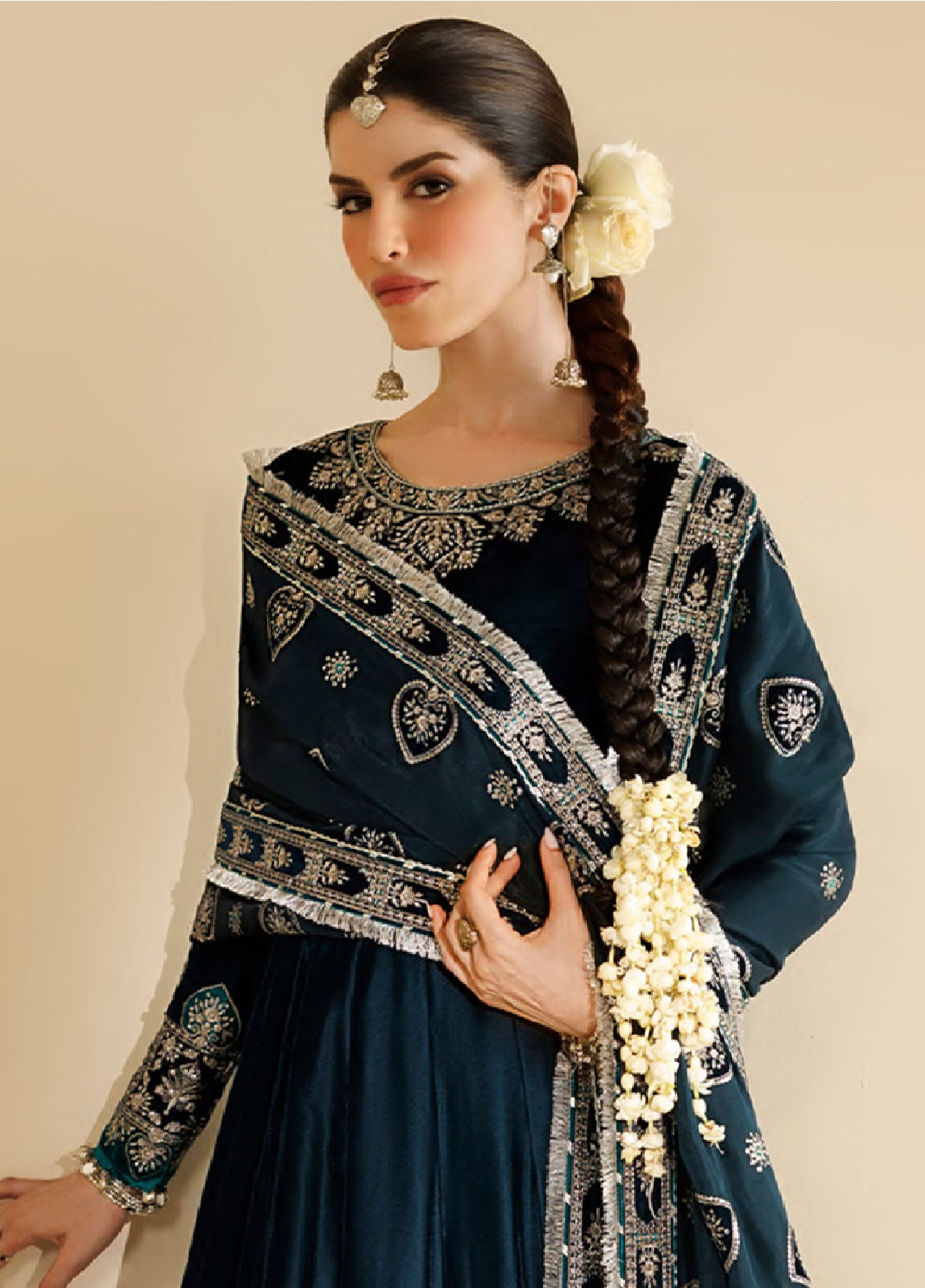 Chandni By Jazmin Luxury Embroidered Velvet 3 Piece Unstitched Suit JZ26CLV D-09 ZAIB-UN-NISA Chandni By Jazmin Luxury Embroidered Velvet 3 Piece Unstitched Suit JZ26CLV D-09 ZAIB-UN-NISA