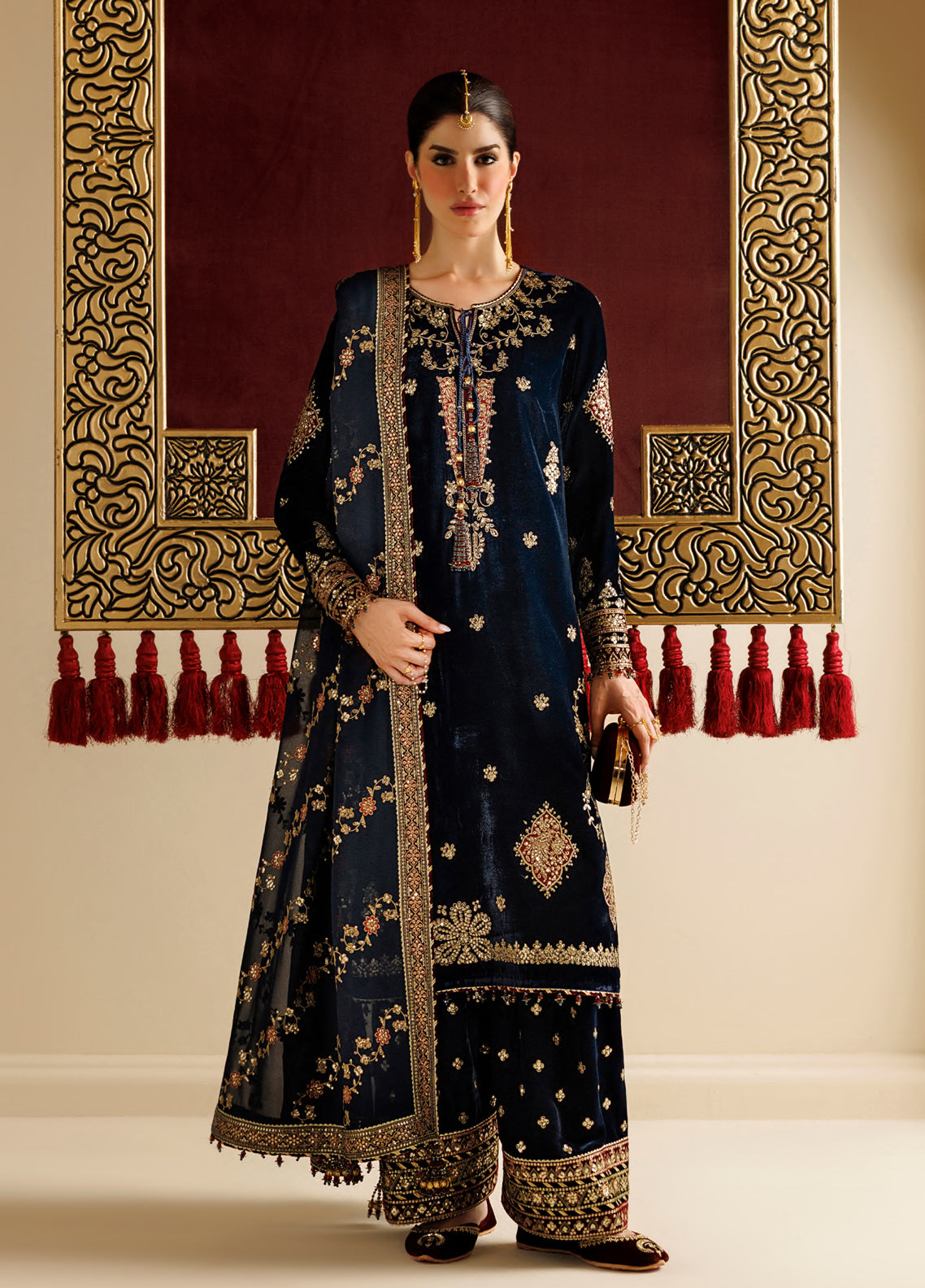 Chandni By Jazmin Luxury Embroidered Velvet 3 Piece Unstitched Suit JZ26CLV D-11 ROSHANAK Chandni By Jazmin Luxury Embroidered Velvet 3 Piece Unstitched Suit JZ26CLV D-11 ROSHANAK