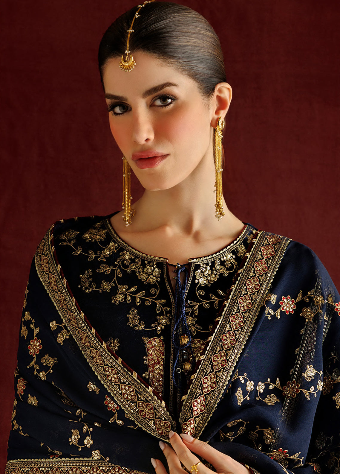Chandni By Jazmin Luxury Embroidered Velvet 3 Piece Unstitched Suit JZ26CLV D-11 ROSHANAK Chandni By Jazmin Luxury Embroidered Velvet 3 Piece Unstitched Suit JZ26CLV D-11 ROSHANAK