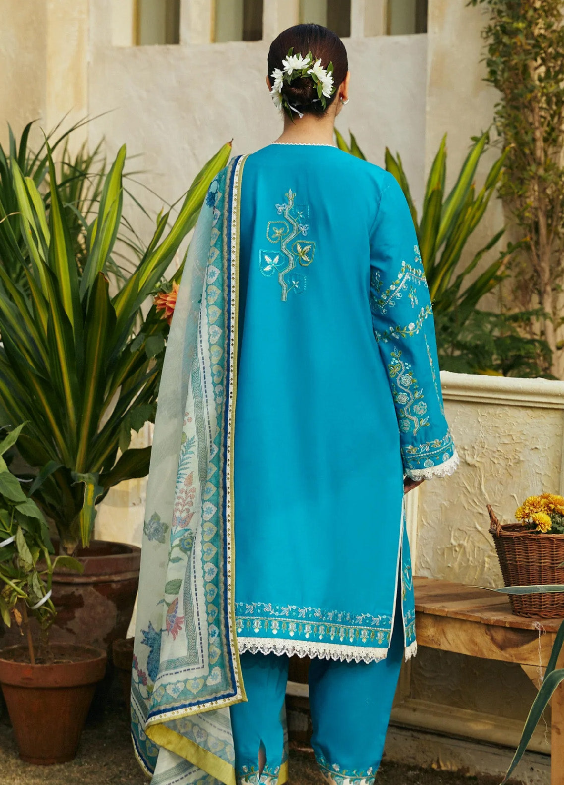 Coco By Zara Shahjahan Embroidered Jacquard Unstitched 3 Piece Suit - ZSJ24CL 8B ZOYA Coco By Zara Shahjahan Embroidered Jacquard Unstitched 3 Piece Suit - ZSJ24CL 8B ZOYA