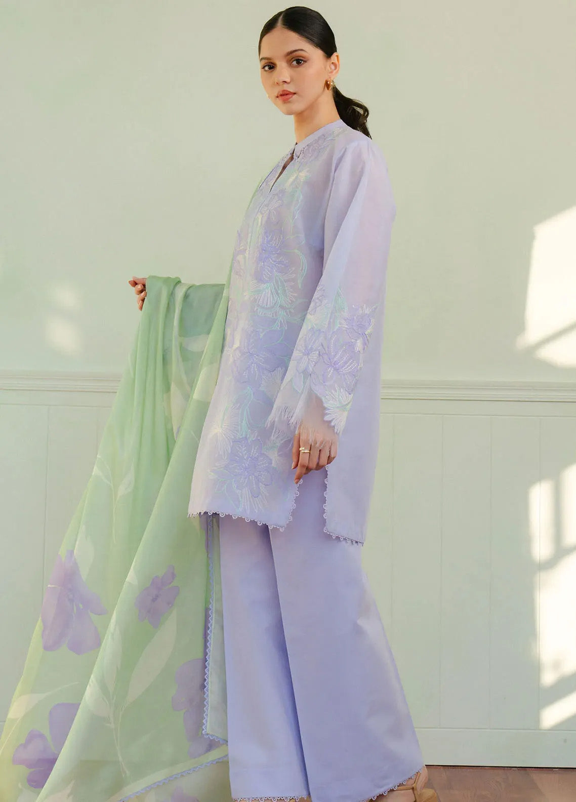 Coco By Zara Shahjahan Embroidered Lawn Suits Unstitched 3 Piece - CZS25L 1A BLOOM Coco By Zara Shahjahan Embroidered Lawn Suits Unstitched 3 Piece - CZS25L 1A BLOOM