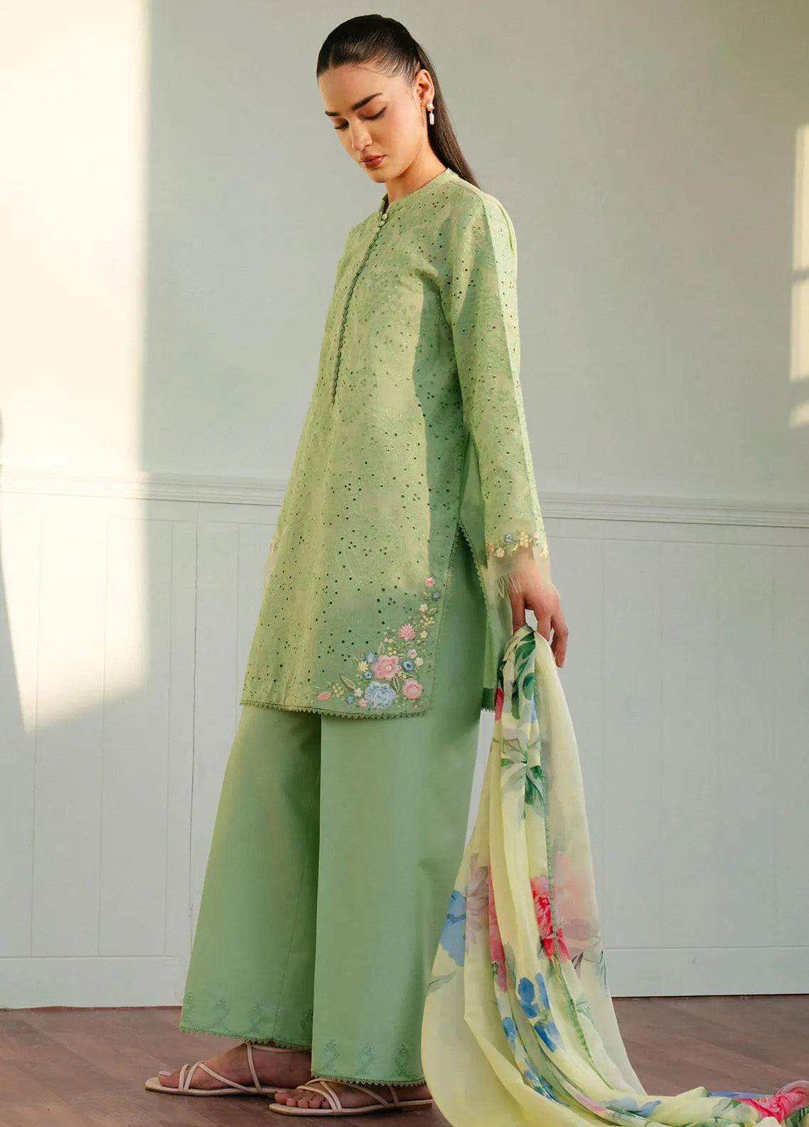 Coco By Zara Shahjahan Embroidered Lawn Suits Unstitched 3 Piece - CZS25L 3B TINA Coco By Zara Shahjahan Embroidered Lawn Suits Unstitched 3 Piece - CZS25L 3B TINA