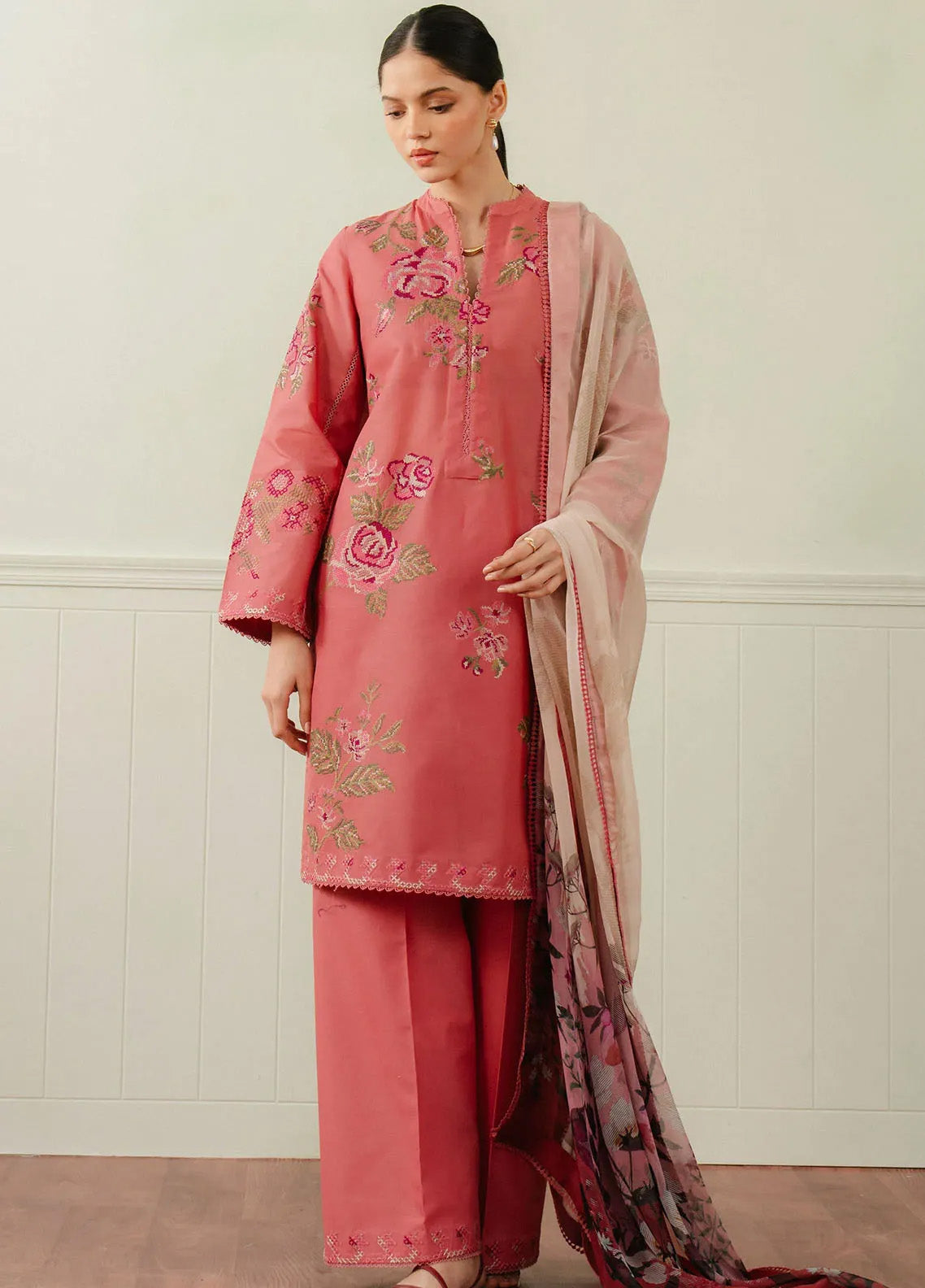 Coco By Zara Shahjahan Embroidered Lawn Suits Unstitched 3 Piece - CZS25L 4A FREYA Coco By Zara Shahjahan Embroidered Lawn Suits Unstitched 3 Piece - CZS25L 4A FREYA