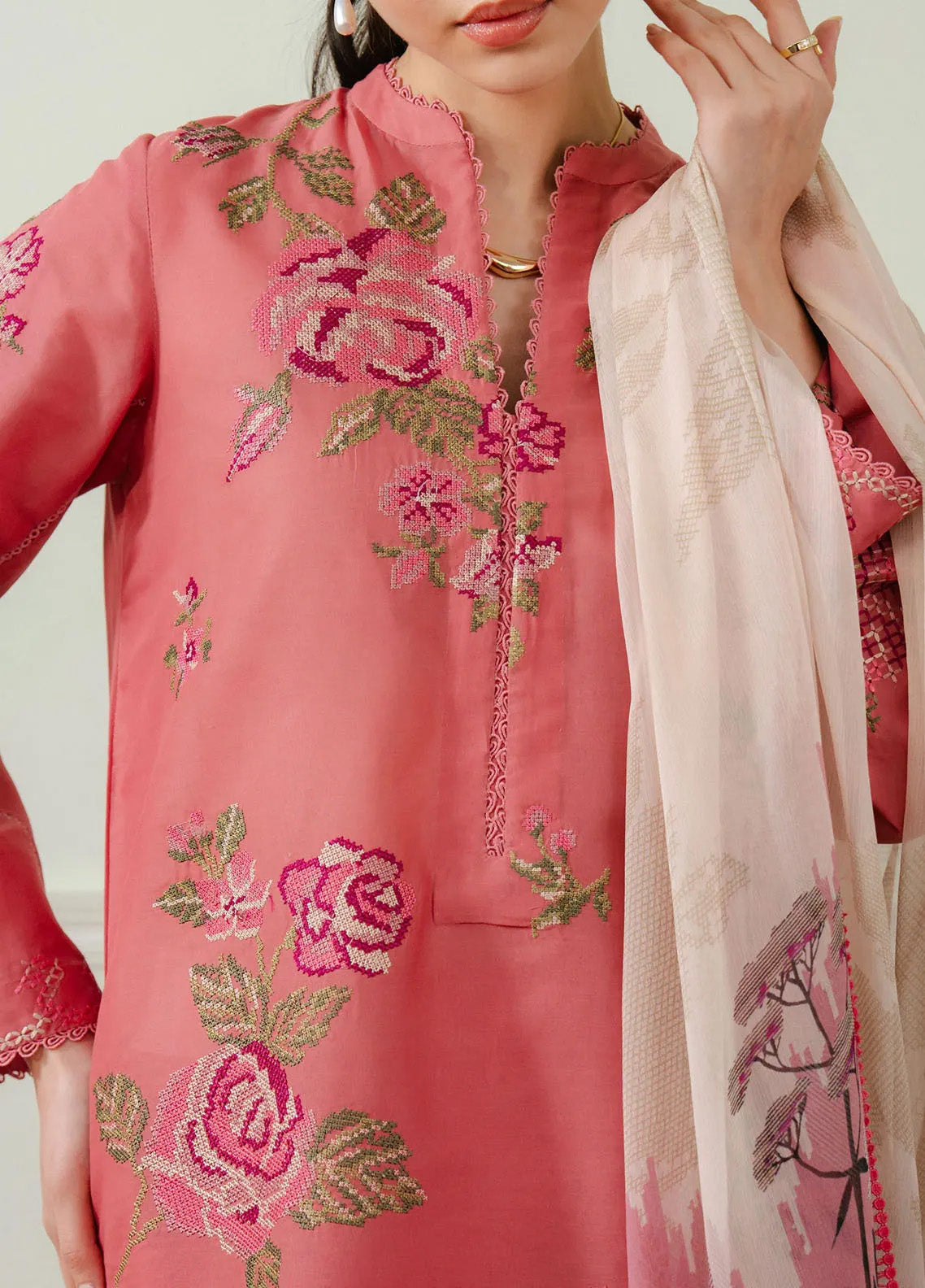 Coco By Zara Shahjahan Embroidered Lawn Suits Unstitched 3 Piece - CZS25L 4A FREYA Coco By Zara Shahjahan Embroidered Lawn Suits Unstitched 3 Piece - CZS25L 4A FREYA