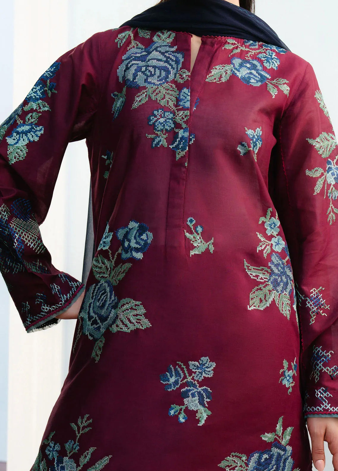 Coco By Zara Shahjahan Embroidered Lawn Suits Unstitched 3 Piece - CZS25L 4B FREYA Coco By Zara Shahjahan Embroidered Lawn Suits Unstitched 3 Piece - CZS25L 4B FREYA