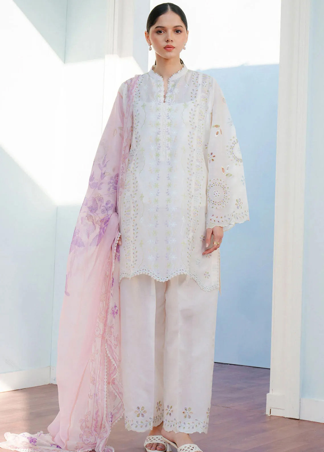 Coco By Zara Shahjahan Embroidered Lawn Suits Unstitched 3 Piece - CZS25L 5B SILAS Coco By Zara Shahjahan Embroidered Lawn Suits Unstitched 3 Piece - CZS25L 5B SILAS