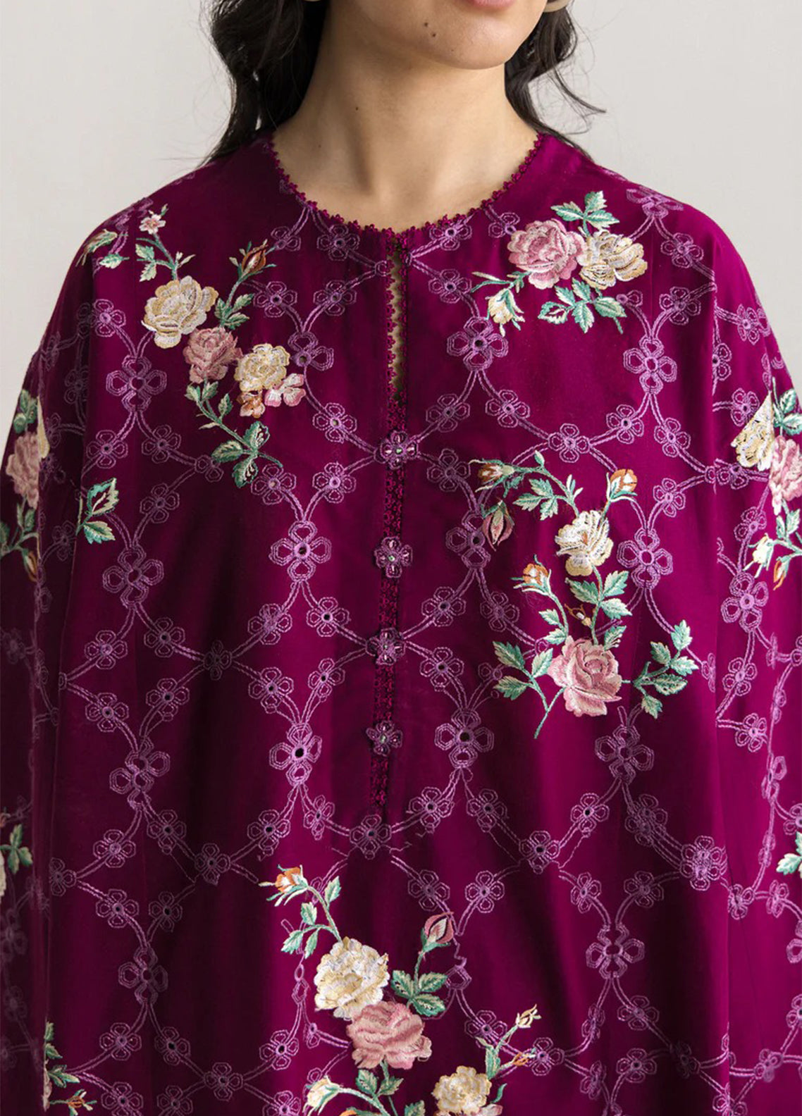 Coco By Zara Shahjahan Embrodiered Lawn 3 Piece Unstitched Suit CZS26LE2 D-1A AIRI Coco By Zara Shahjahan Embrodiered Lawn 3 Piece Unstitched Suit CZS26LE2 D-1A AIRI