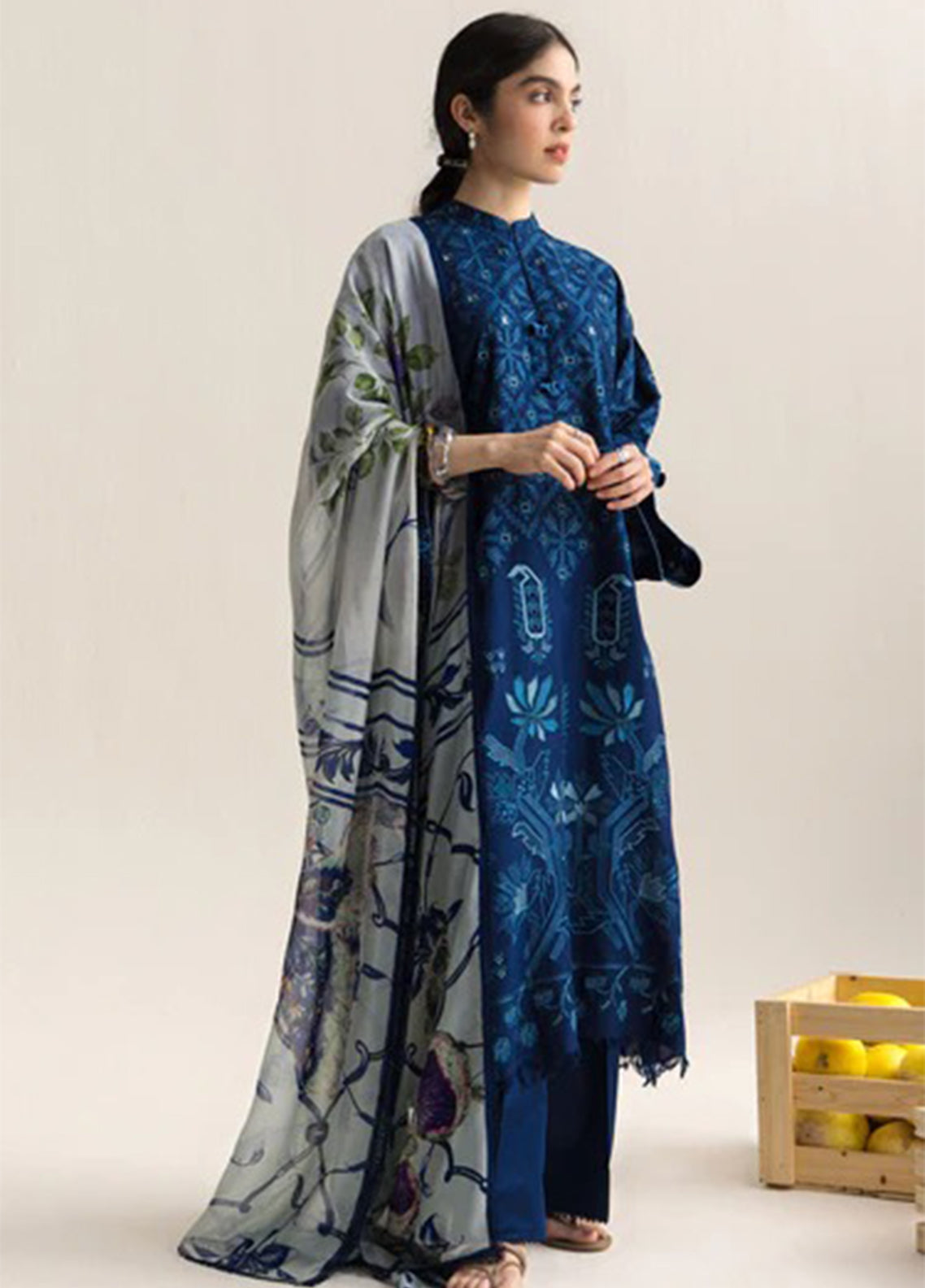 Coco By Zara Shahjahan Embrodiered Lawn 3 Piece Unstitched Suit CZS26LE2 D-9A SOREN Coco By Zara Shahjahan Embrodiered Lawn 3 Piece Unstitched Suit CZS26LE2 D-9A SOREN