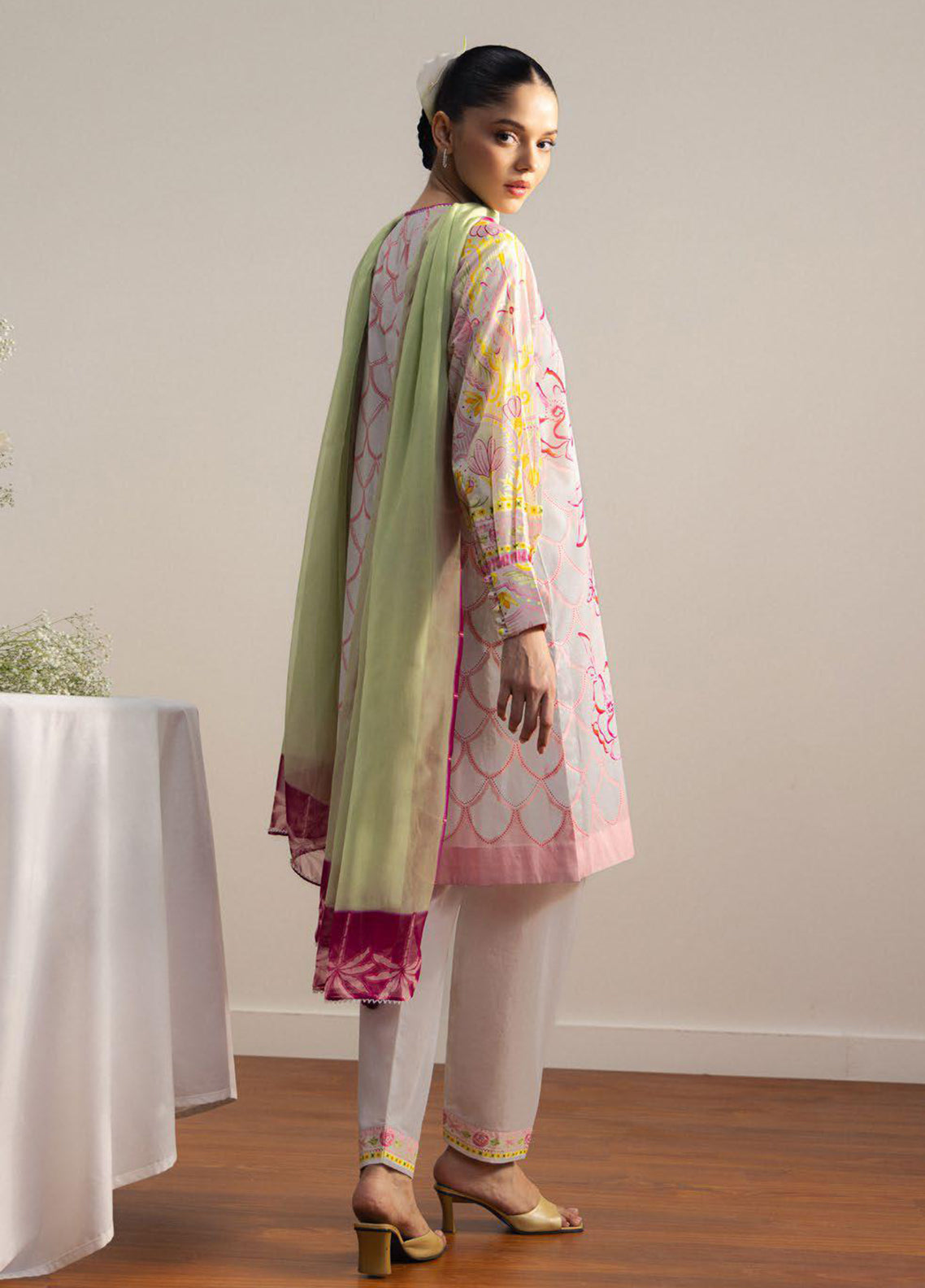 Coco By Zara Shahjahan Printed Lawn 3 Piece Unstitched Suit CZS26CPD2 D-NAMI 5B Coco By Zara Shahjahan Printed Lawn 3 Piece Unstitched Suit CZS26CPD2 D-NAMI 5B