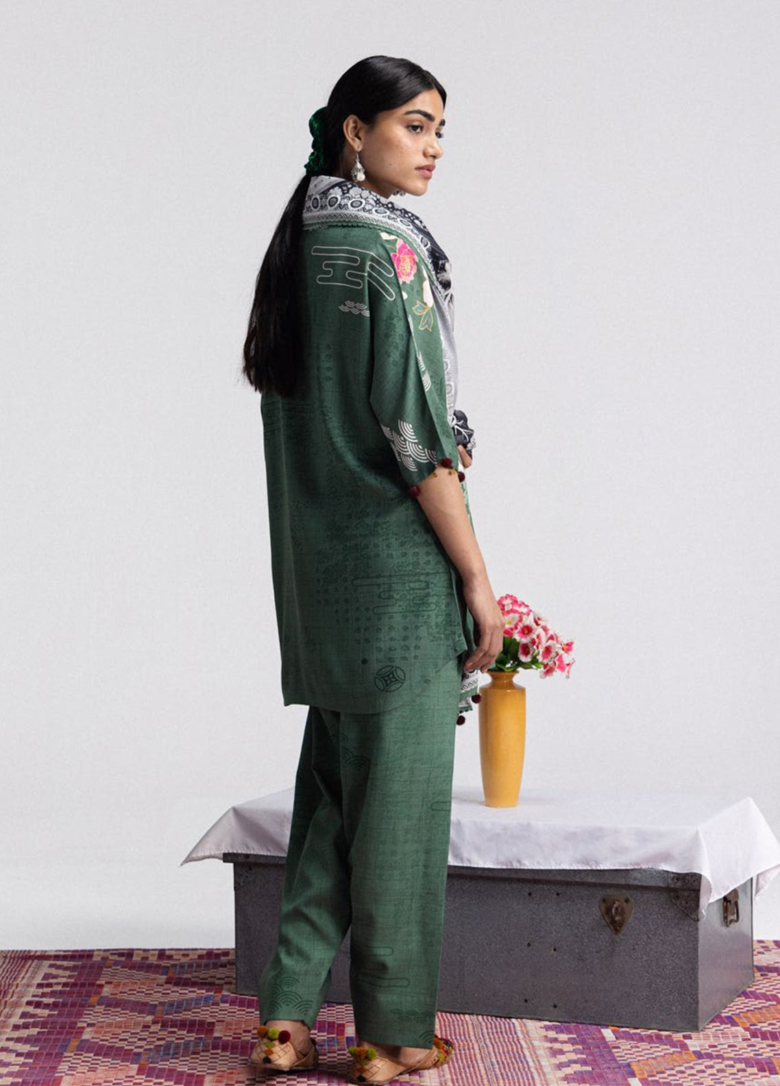 Coco By Zara Shahjahan Printed Linen 3 Piece Unstitched Suit ZS26CPV4 D-2B HANA Coco By Zara Shahjahan Printed Linen 3 Piece Unstitched Suit ZS26CPV4 D-2B HANA
