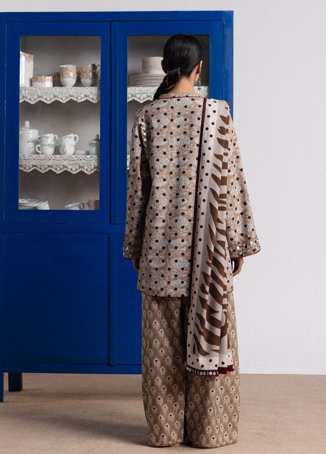 Coco By Zara Shahjahan Printed Linen 3 Piece Unstitched Suit ZS26CPV4 D-7B ELOWEN Coco By Zara Shahjahan Printed Linen 3 Piece Unstitched Suit ZS26CPV4 D-7B ELOWEN