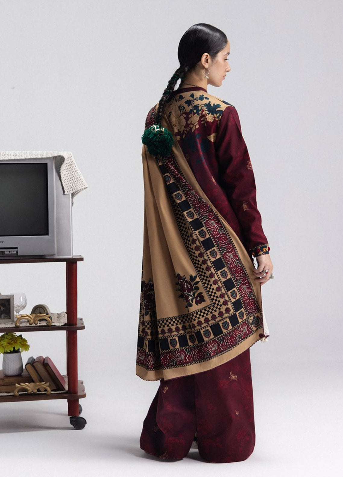 Coco By Zara Shahjahan Printed Linen 3 Piece Unstitched Suit ZS26CPV4 D-8A IRIS Coco By Zara Shahjahan Printed Linen 3 Piece Unstitched Suit ZS26CPV4 D-8A IRIS