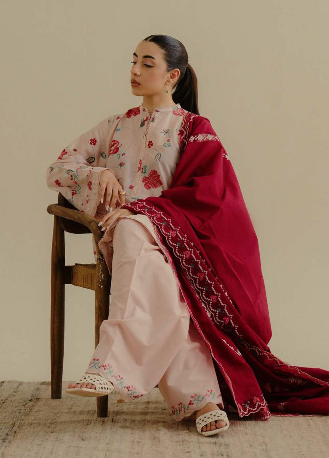 Coco by Zara Shahjahan Embroidered Lawn Suits Unstitched 3 Piece - CZS25L2 6A ZUFRA Coco by Zara Shahjahan Embroidered Lawn Suits Unstitched 3 Piece - CZS25L2 6A ZUFRA