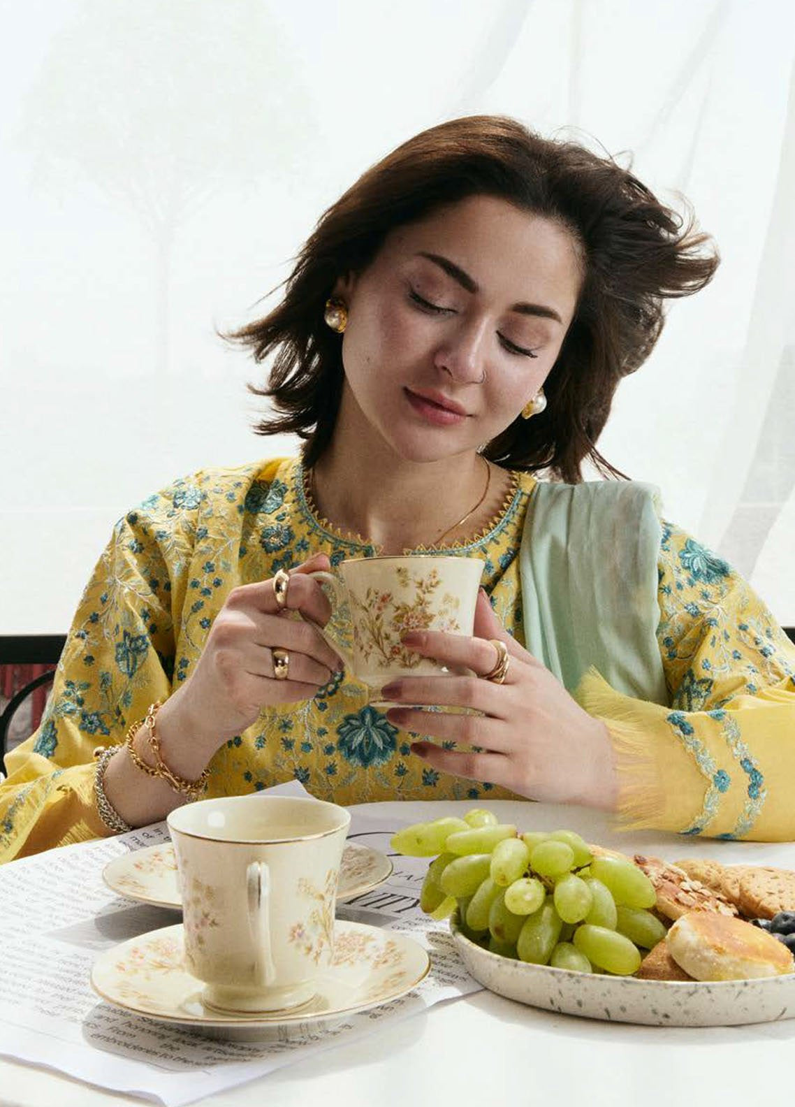 Coco by Zara Shahjahan Embroidered Lawn Suits Unstitched 3 Piece - CZS25L2 7B VELIN Coco by Zara Shahjahan Embroidered Lawn Suits Unstitched 3 Piece - CZS25L2 7B VELIN