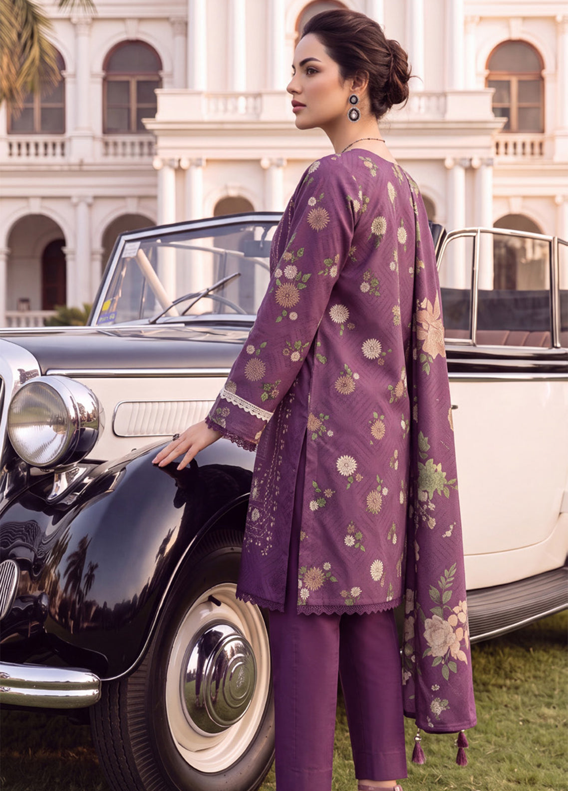 Colors By Alzohaib Digital Printed Lawn 3 Piece Unstitched Suit AZ26CDPV4 D-CDP-01 Colors By Alzohaib Digital Printed Lawn 3 Piece Unstitched Suit AZ26CDPV4 D-CDP-01