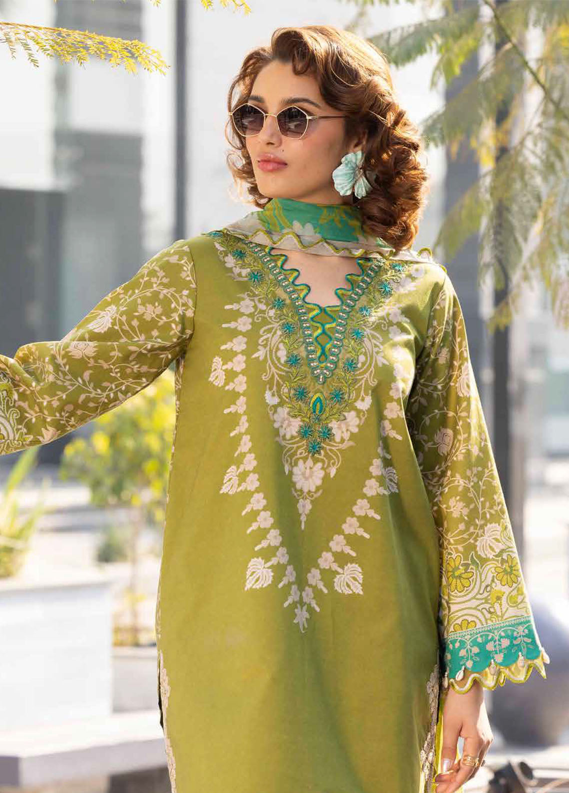 Combination By Charizma Embroidered Lawn 3 Piece Unstitched Suit CH26CELV1 D-CC-07 Combination By Charizma Embroidered Lawn 3 Piece Unstitched Suit CH26CELV1 D-CC-07