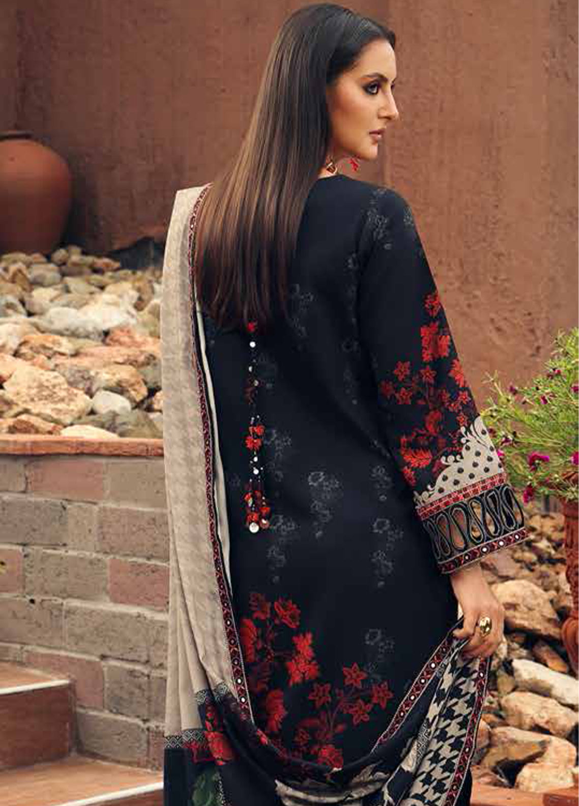 Combination By Charizma Embroidered Linen 3 Piece Unstitched Suit CH26CLV1 D-CCW7-10 Combination By Charizma Embroidered Linen 3 Piece Unstitched Suit CH26CLV1 D-CCW7-10
