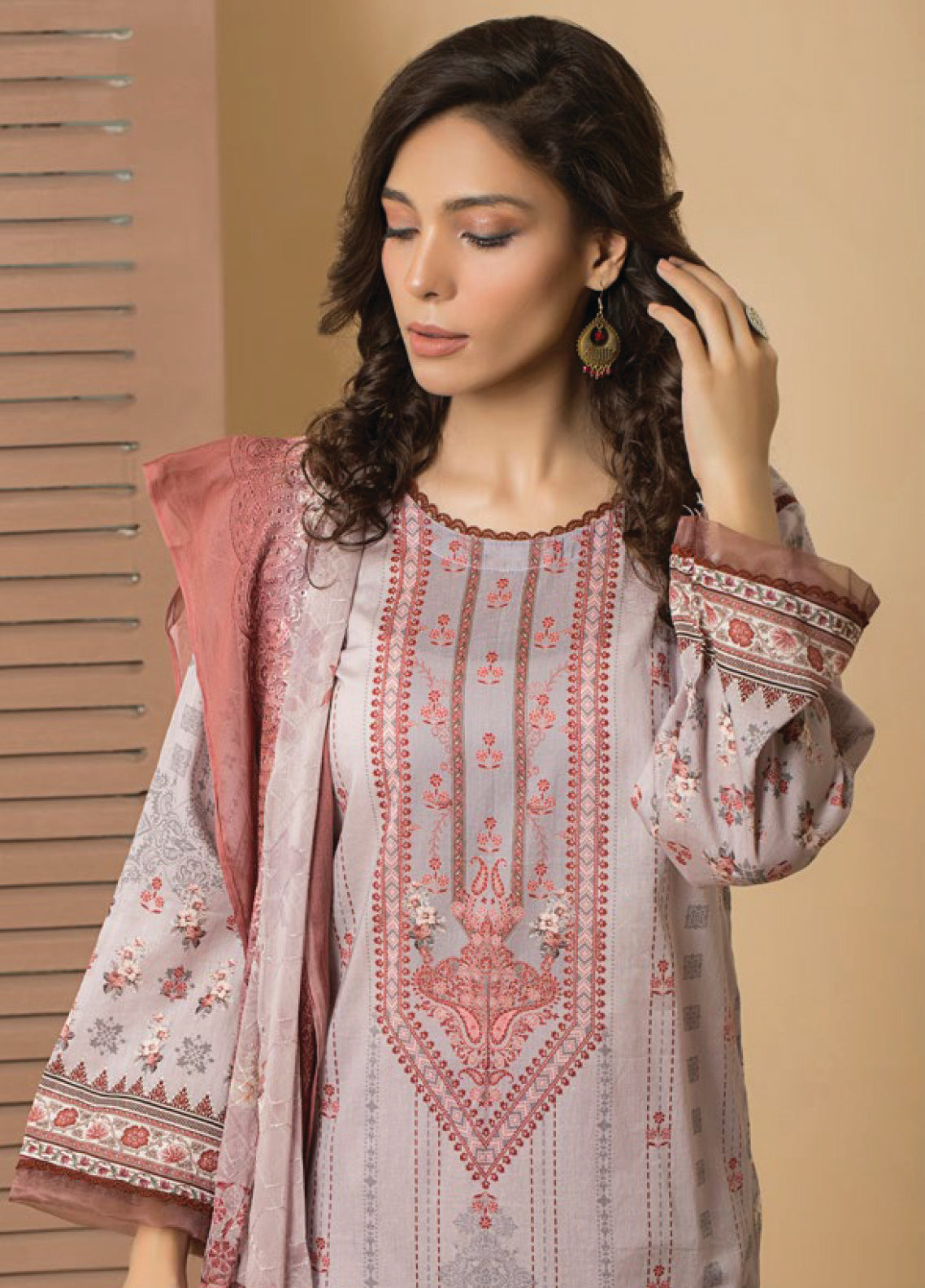 D#7747 Rashid Sevda Emb Lawn Collection 623 D#7747 Rashid Sevda Emb Lawn Collection 623