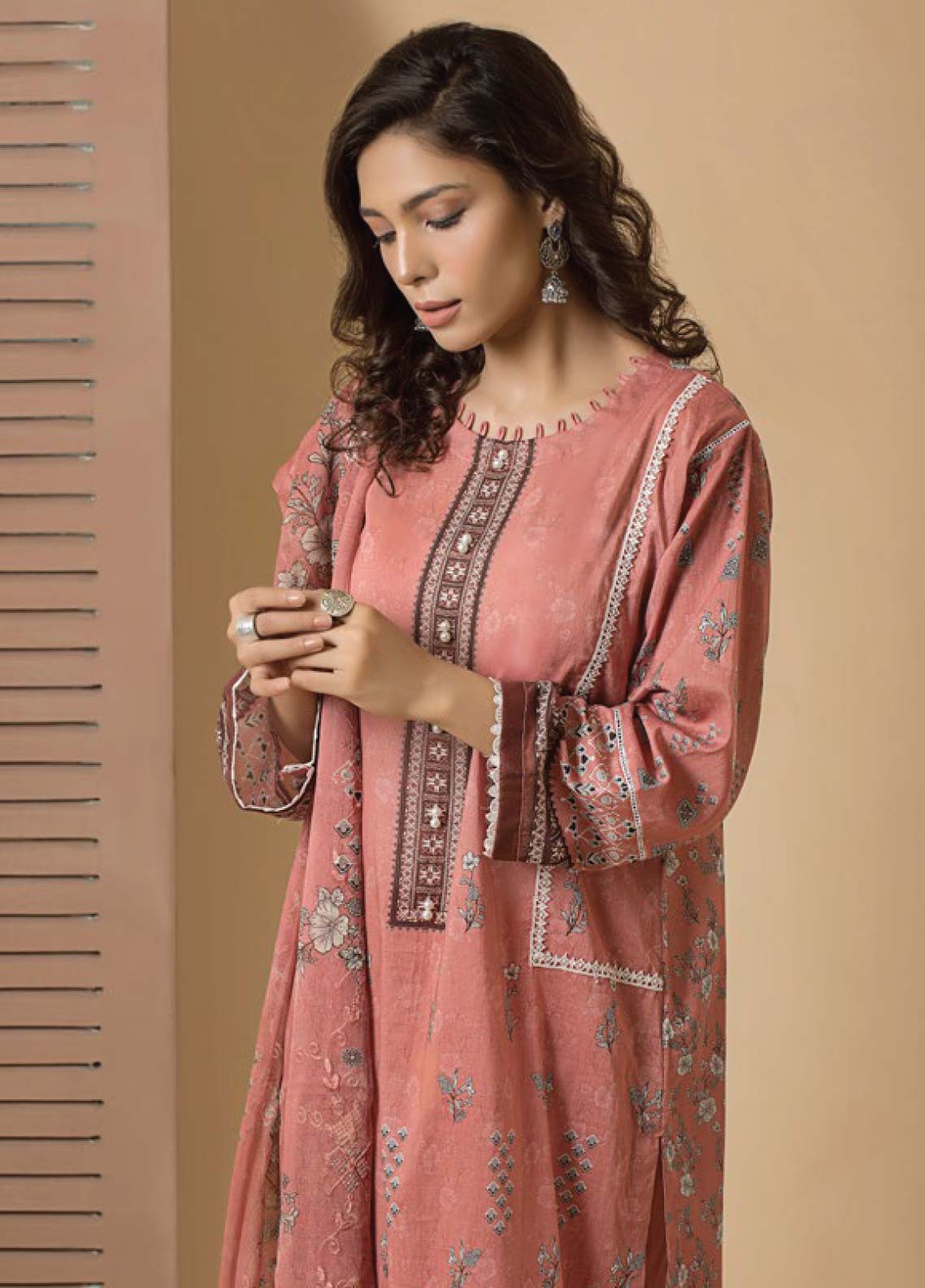 D#7750 Rashid Sevda Emb Lawn Collection 623 D#7750 Rashid Sevda Emb Lawn Collection 623