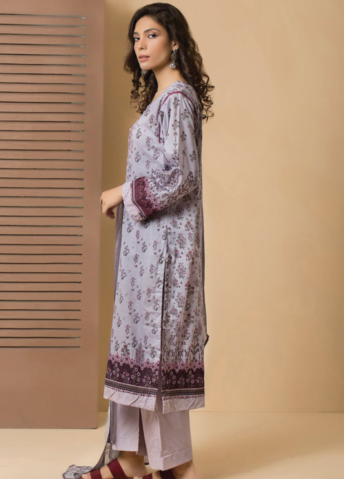 D#7742 Rashid Sevda Emb Lawn Collection 623 D#7742 Rashid Sevda Emb Lawn Collection 623