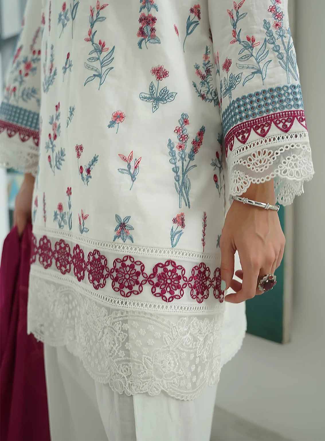 Sahar Embroidered Lawn 3 Piece Unstitched Suit S25FEV2 D-05 DREAM PLUM Sahar Embroidered Lawn 3 Piece Unstitched Suit S25FEV2 D-05 DREAM PLUM