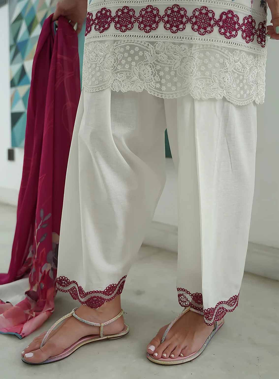 Sahar Embroidered Lawn 3 Piece Unstitched Suit S25FEV2 D-05 DREAM PLUM Sahar Embroidered Lawn 3 Piece Unstitched Suit S25FEV2 D-05 DREAM PLUM