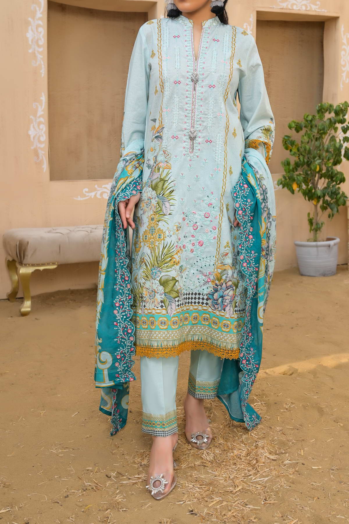 Misri By VS Textile Embroidered Lawn Unstitched 3 Piece Suit - 204 Misri By VS Textile Embroidered Lawn Unstitched 3 Piece Suit - 204
