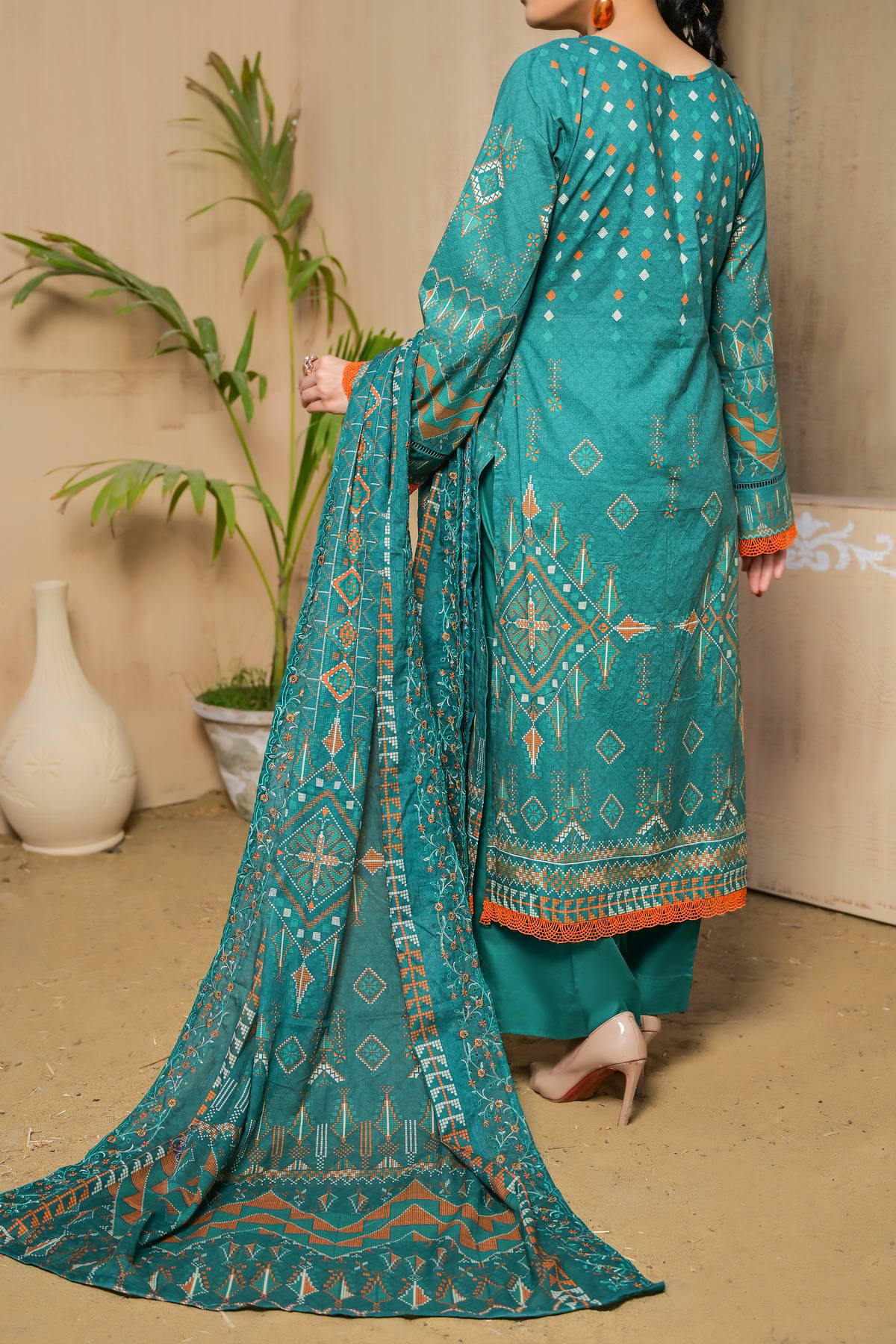 Misri By VS Textile Embroidered Lawn Unstitched 3 Piece Suit - 205 Misri By VS Textile Embroidered Lawn Unstitched 3 Piece Suit - 205