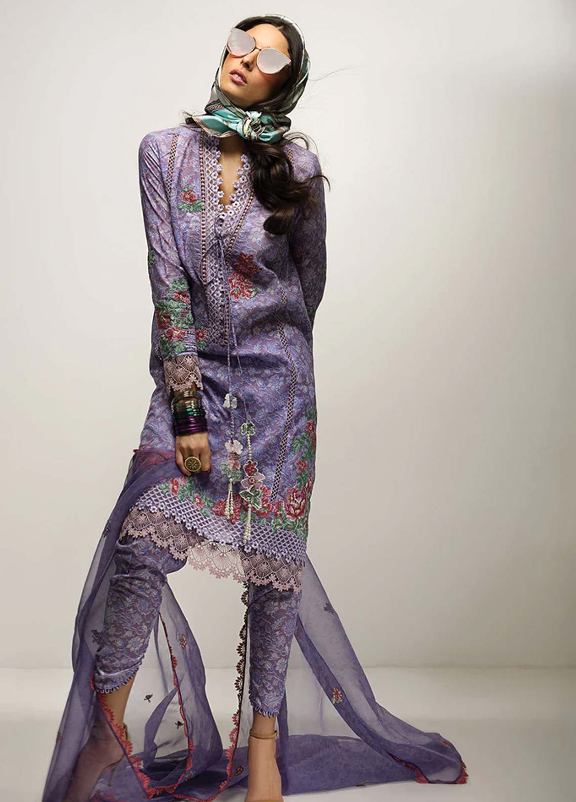 D#2B Sobia Nazir Vital Emb Lawn Collection 623 V-2 D#2B Sobia Nazir Vital Emb Lawn Collection 623 V-2