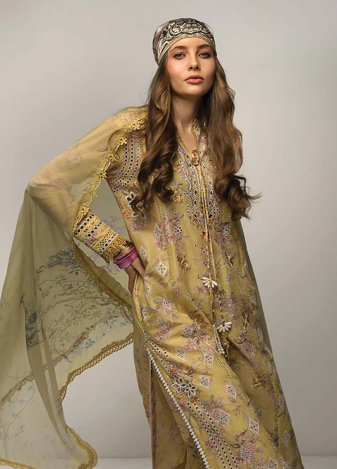 D#4B Sobia Nazir Vital Emb Lawn Collection 623 V-2 D#4B Sobia Nazir Vital Emb Lawn Collection 623 V-2