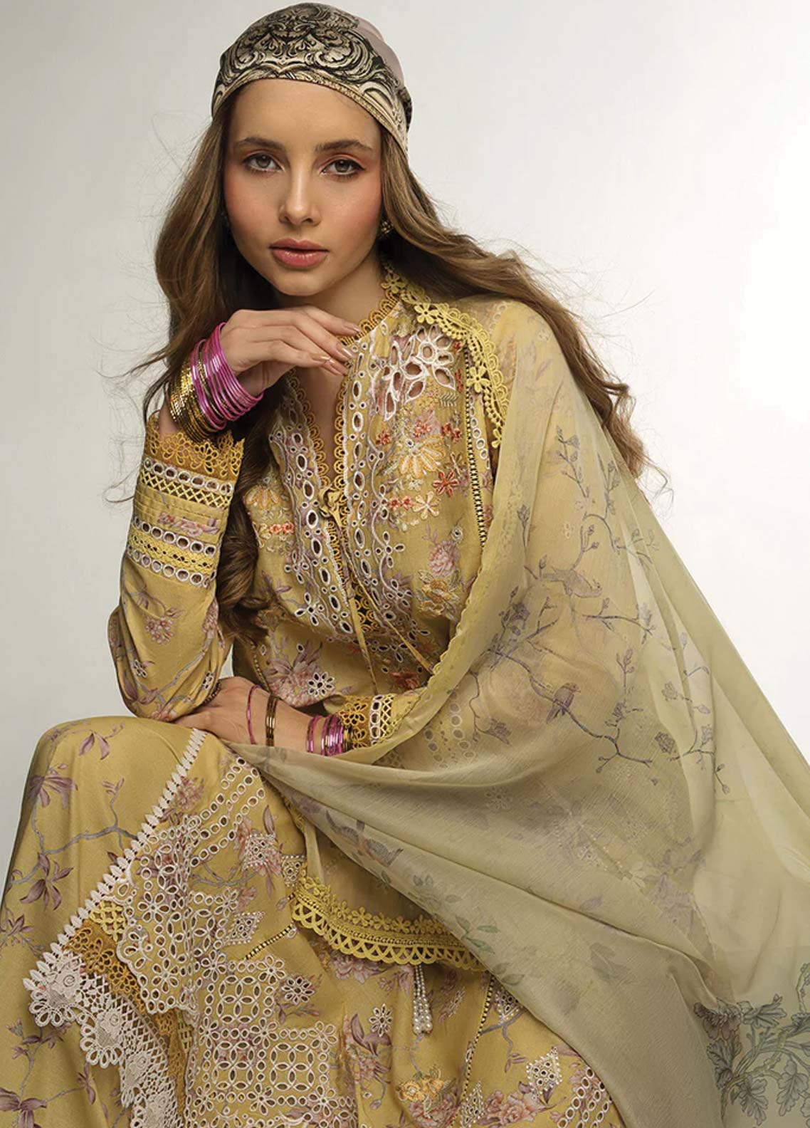 D#4B Sobia Nazir Vital Emb Lawn Collection 623 V-2 D#4B Sobia Nazir Vital Emb Lawn Collection 623 V-2