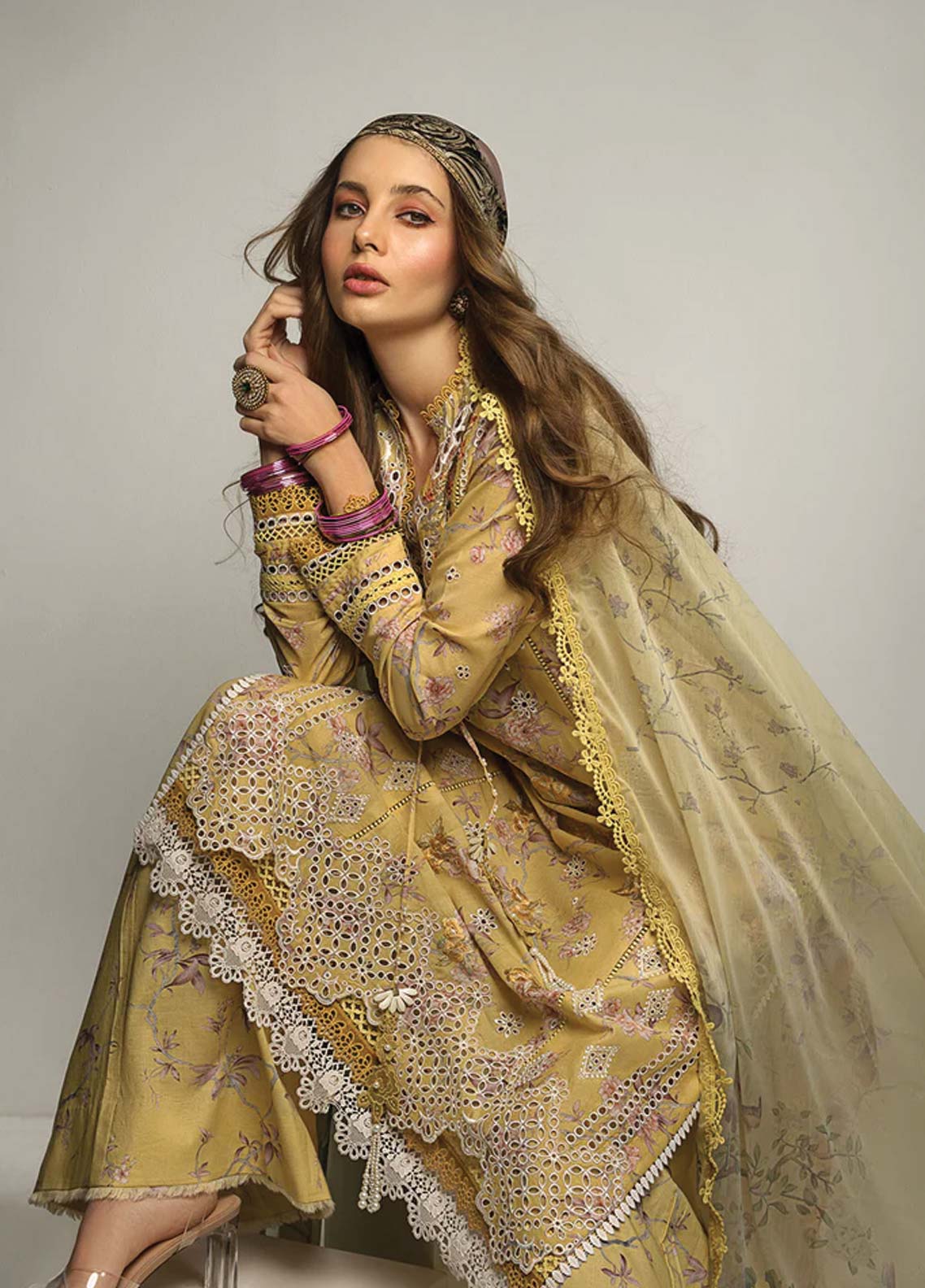 D#4B Sobia Nazir Vital Emb Lawn Collection 623 V-2 D#4B Sobia Nazir Vital Emb Lawn Collection 623 V-2