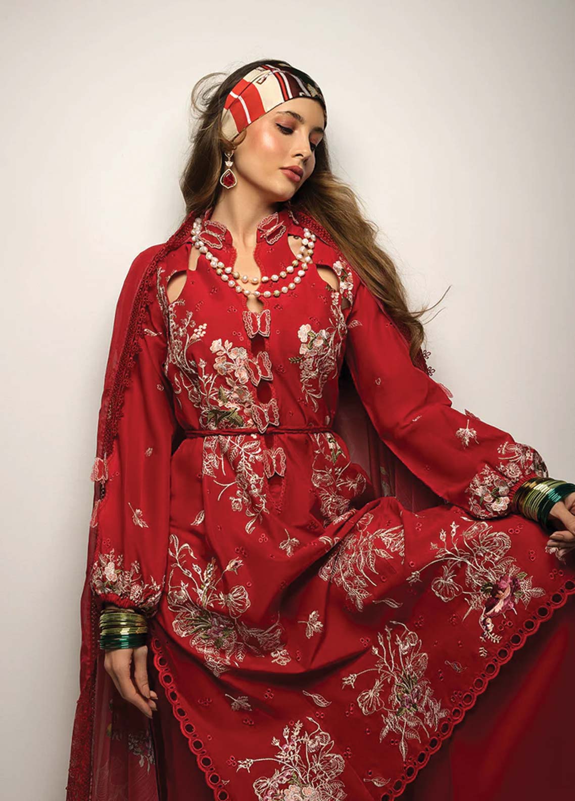 D#7A Sobia Nazir Vital Emb Lawn Collection 623 V-2 D#7A Sobia Nazir Vital Emb Lawn Collection 623 V-2