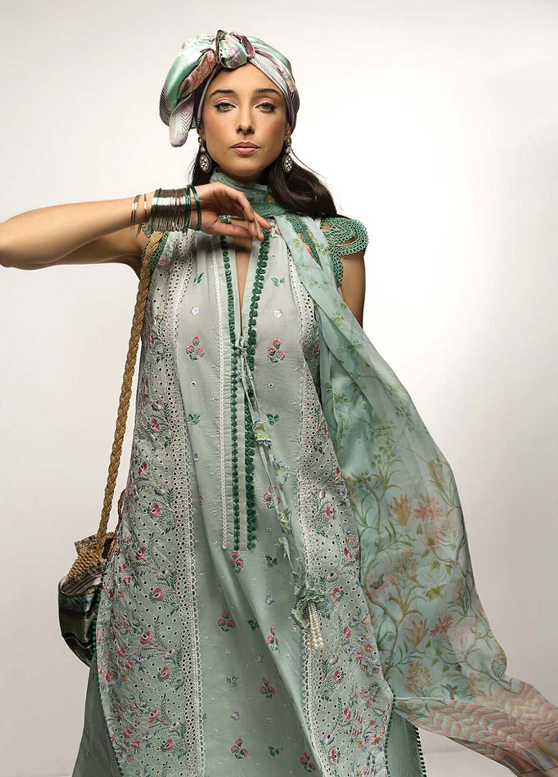 D#9A Sobia Nazir Vital Emb Lawn Collection 623 V-2 D#9A Sobia Nazir Vital Emb Lawn Collection 623 V-2