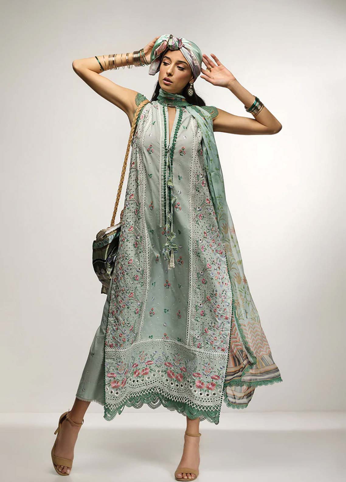 D#9A Sobia Nazir Vital Emb Lawn Collection 623 V-2 D#9A Sobia Nazir Vital Emb Lawn Collection 623 V-2