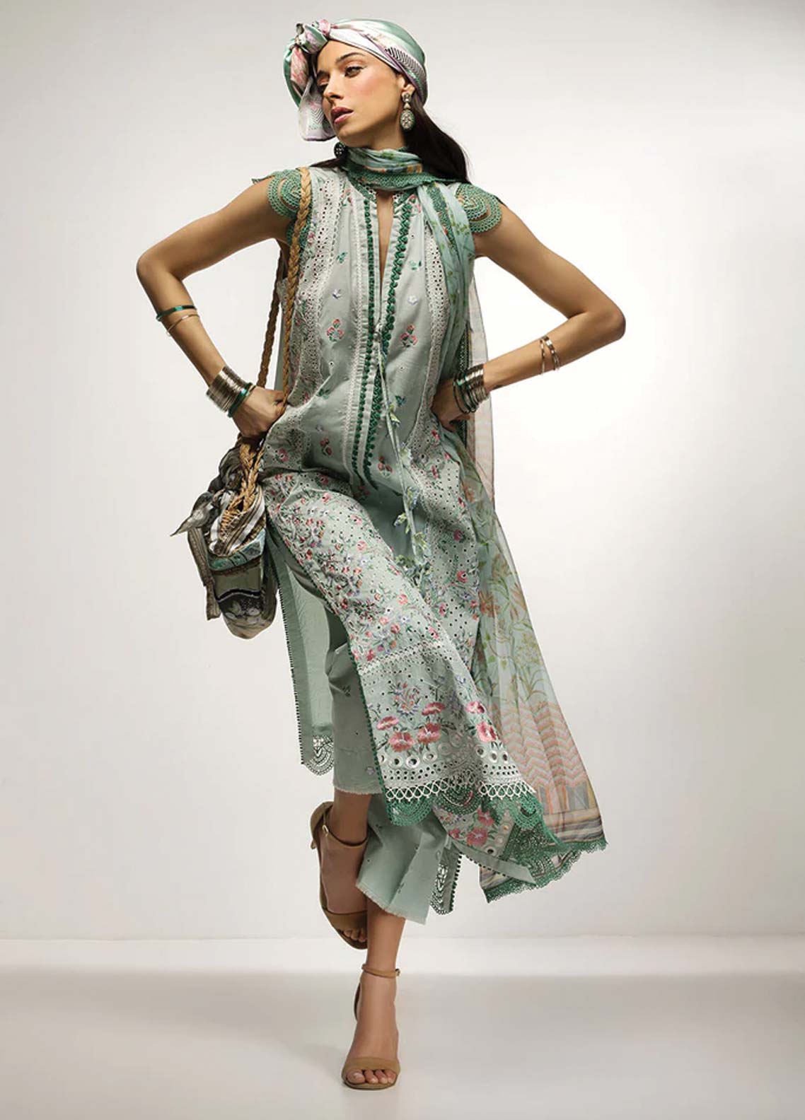 D#9A Sobia Nazir Vital Emb Lawn Collection 623 V-2 D#9A Sobia Nazir Vital Emb Lawn Collection 623 V-2