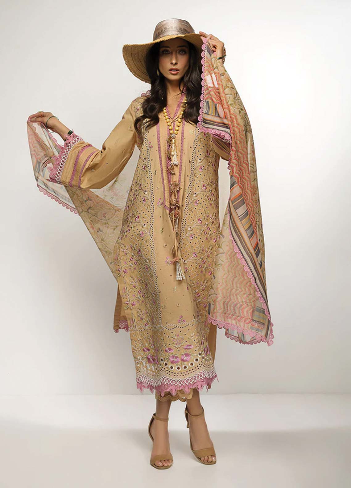 D#9B Sobia Nazir Vital Emb Lawn Collection 623 V-2 D#9B Sobia Nazir Vital Emb Lawn Collection 623 V-2