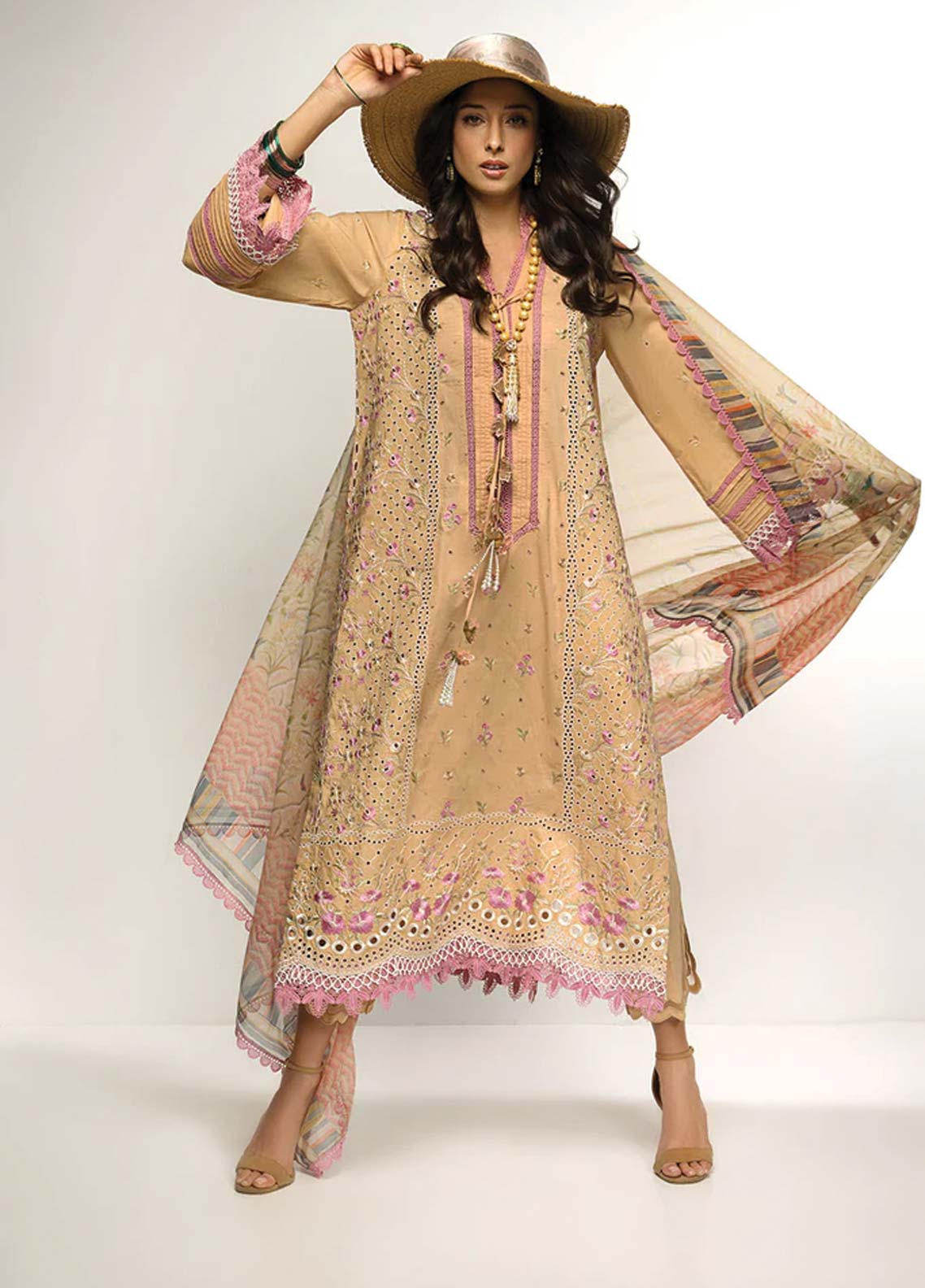 D#9B Sobia Nazir Vital Emb Lawn Collection 623 V-2 D#9B Sobia Nazir Vital Emb Lawn Collection 623 V-2