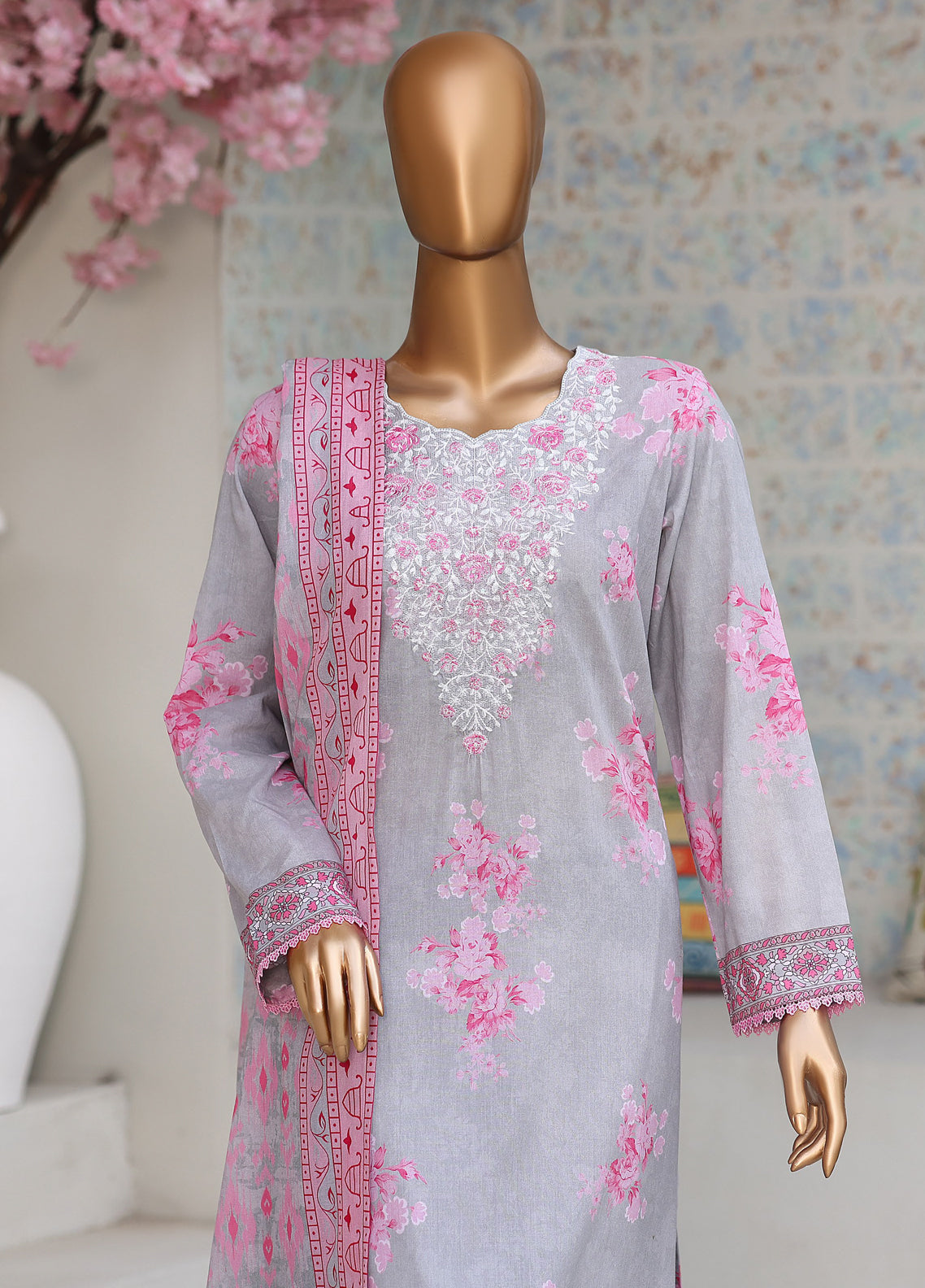Daily Wear By HZ Textile Premium Embroidered Lawn 3 Piece Unstitched Suit HZ26DWPE D-PDW-1333 Daily Wear By HZ Textile Premium Embroidered Lawn 3 Piece Unstitched Suit HZ26DWPE D-PDW-1333
