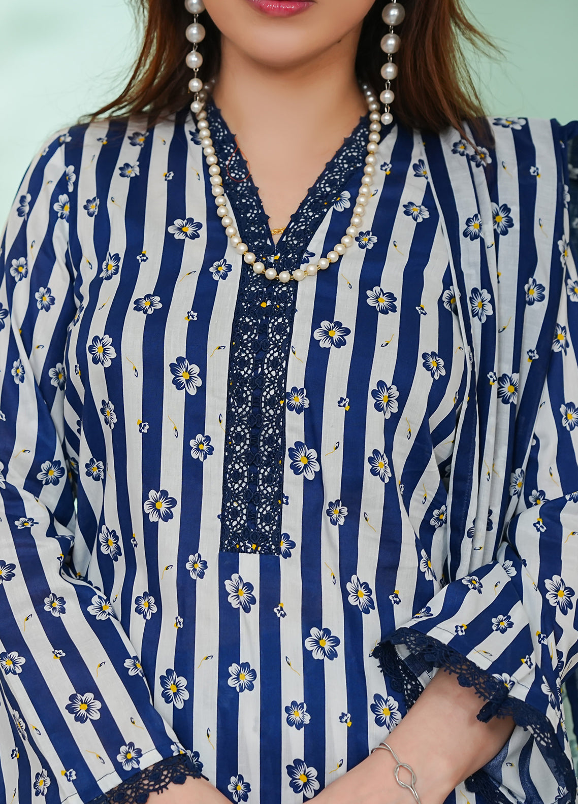 Daman By VS Textile Exclusive Printed Lawn 3 Piece Unstitched Suit VS26DEPV5 D-845 Daman By VS Textile Exclusive Printed Lawn 3 Piece Unstitched Suit VS26DEPV5 D-845