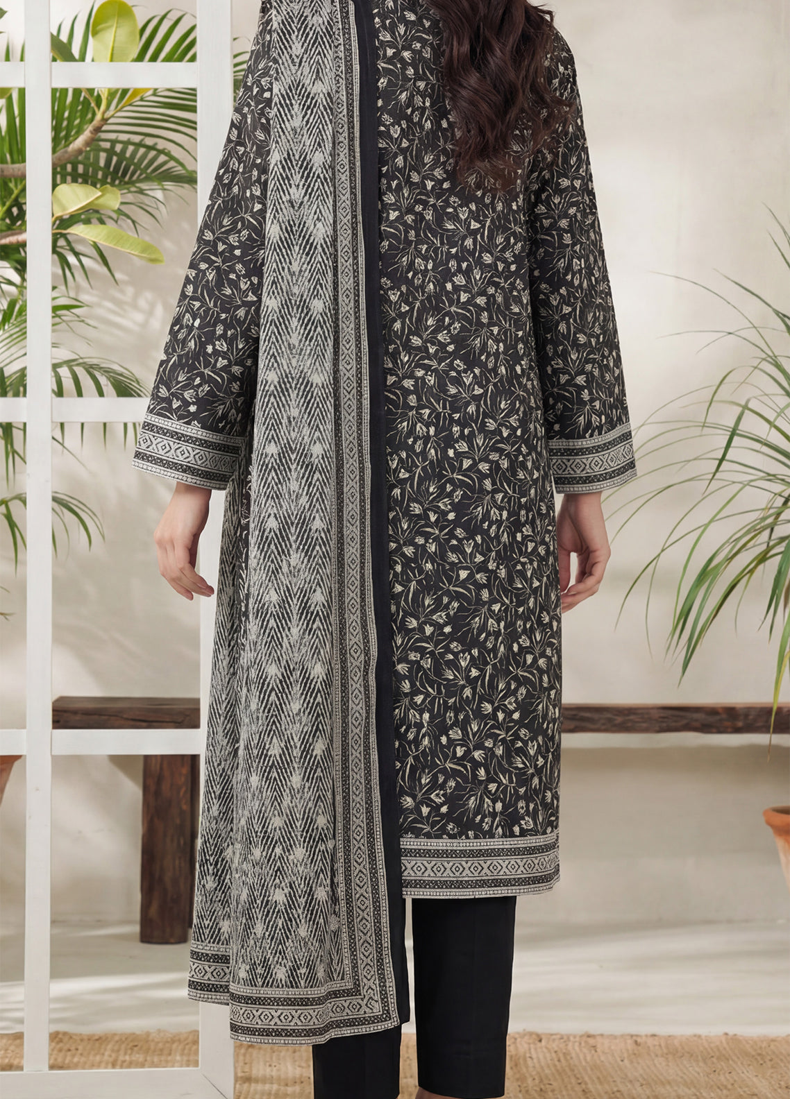 Daman By VS Textile Printed Lawn 3 Piece Unstitched Suit VS26DV3 D-843 Daman By VS Textile Printed Lawn 3 Piece Unstitched Suit VS26DV3 D-843
